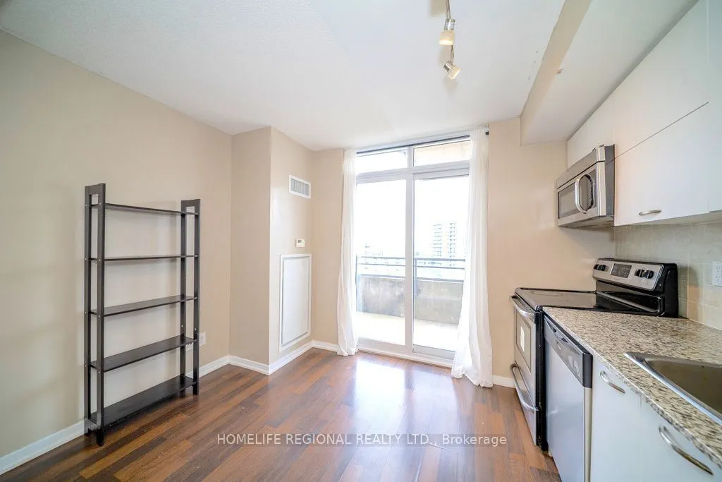 38 Joe Shuster Way #1520