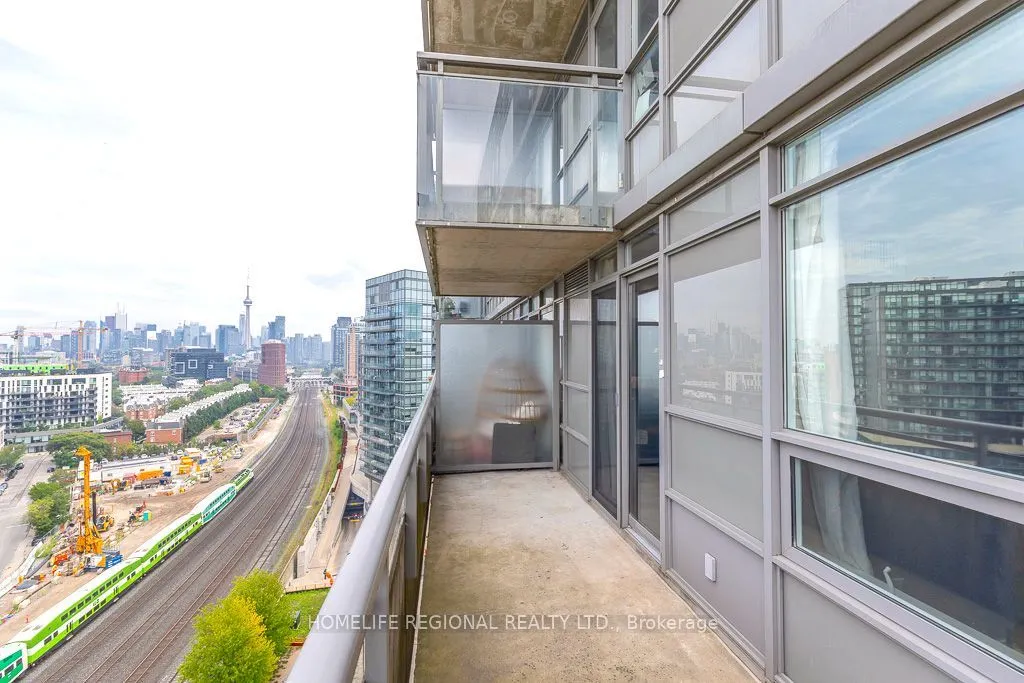 38 Joe Shuster Way #1520