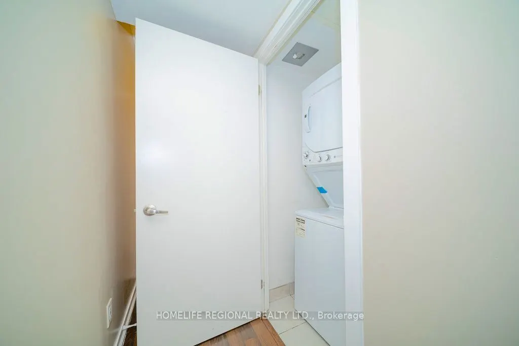 38 Joe Shuster Way #1520
