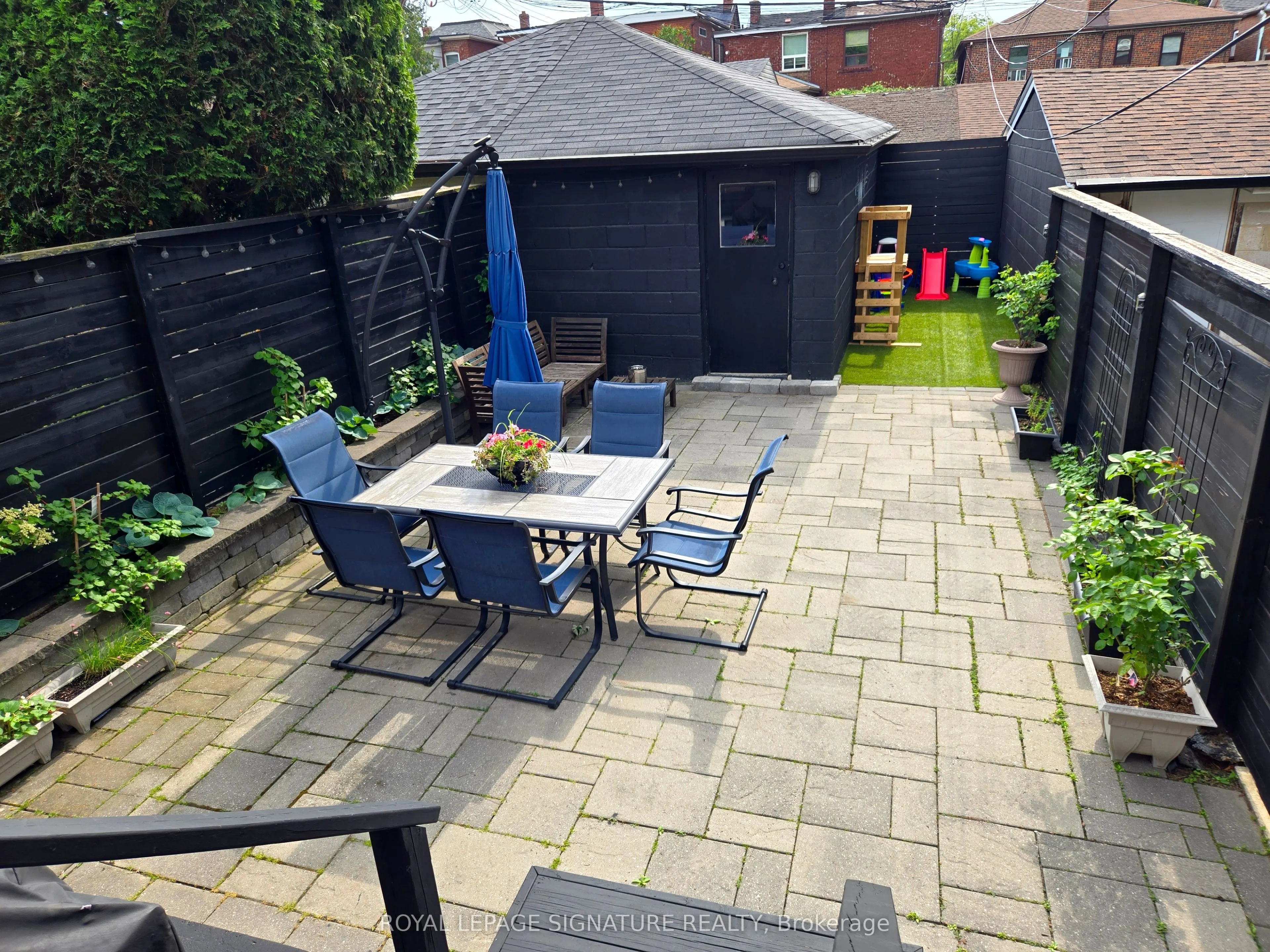 48 McRoberts Avenue