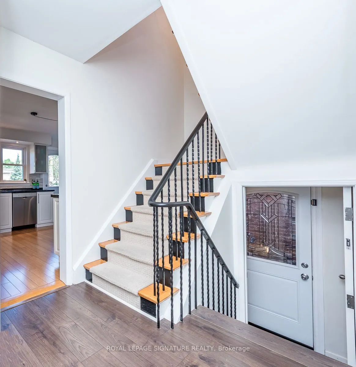 48 McRoberts Avenue