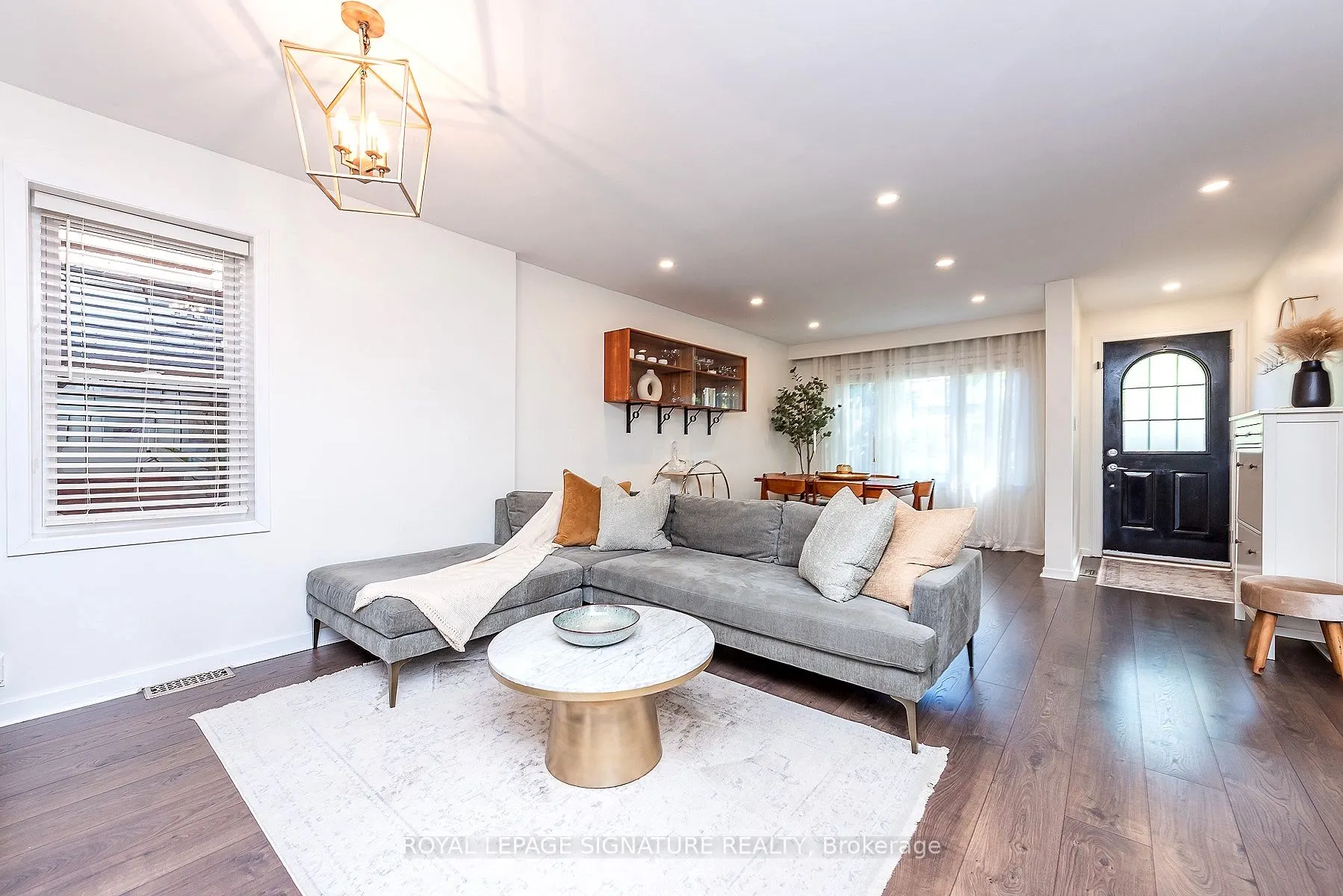 48 McRoberts Avenue
