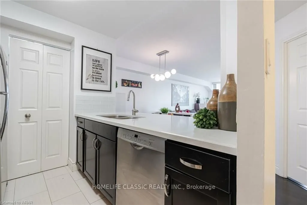 1001 Cedarglen Gate #617