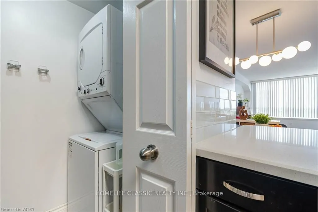 1001 Cedarglen Gate #617