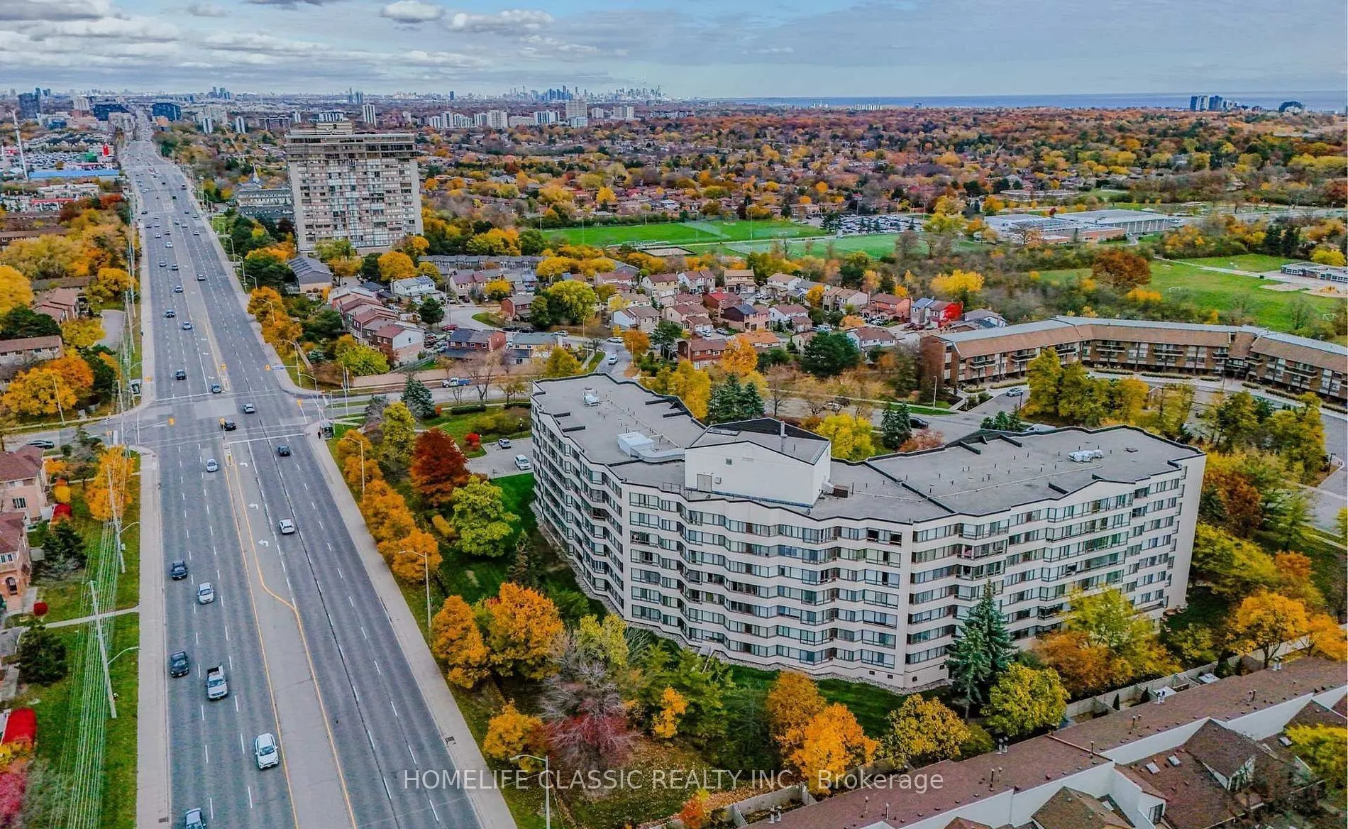 1001 Cedarglen Gate #617
