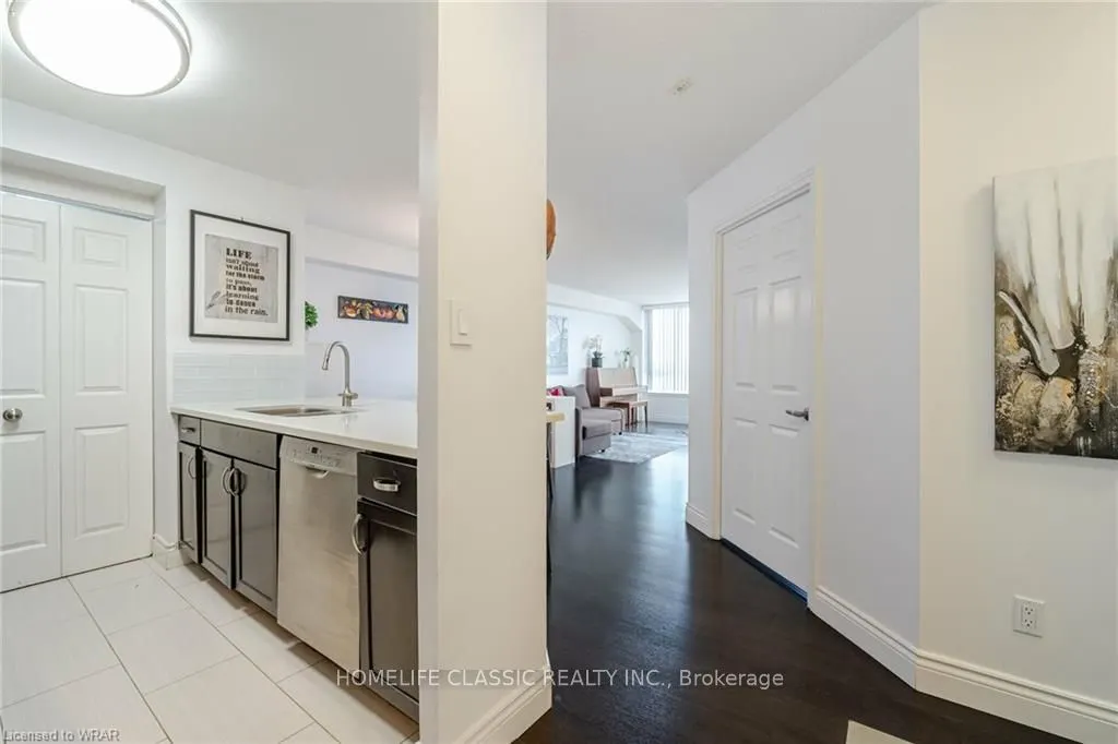 1001 Cedarglen Gate #617