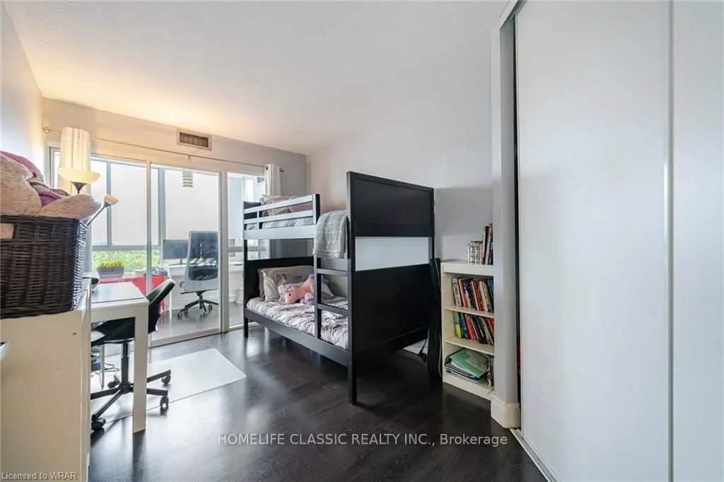 1001 Cedarglen Gate #617