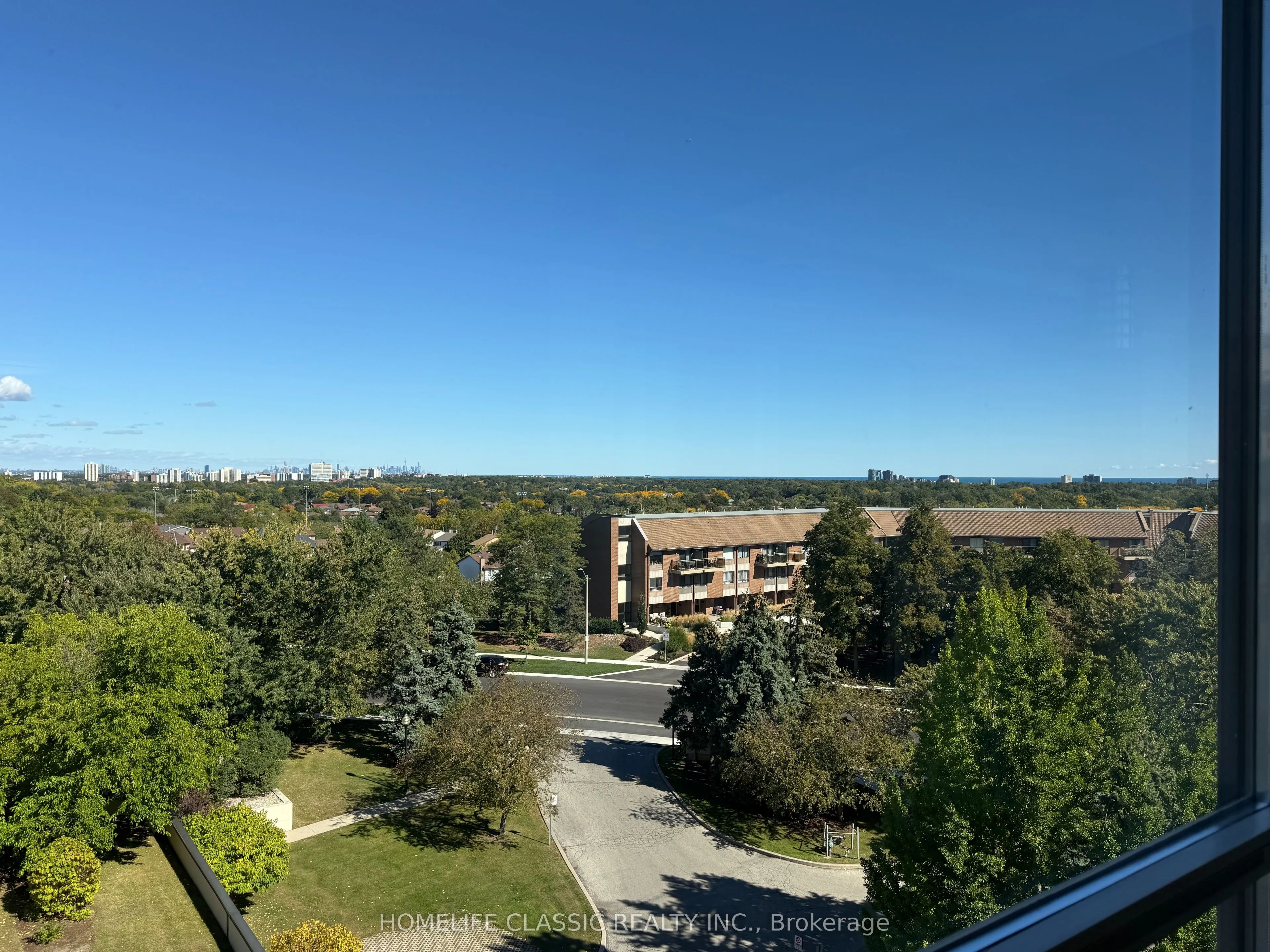1001 Cedarglen Gate #617