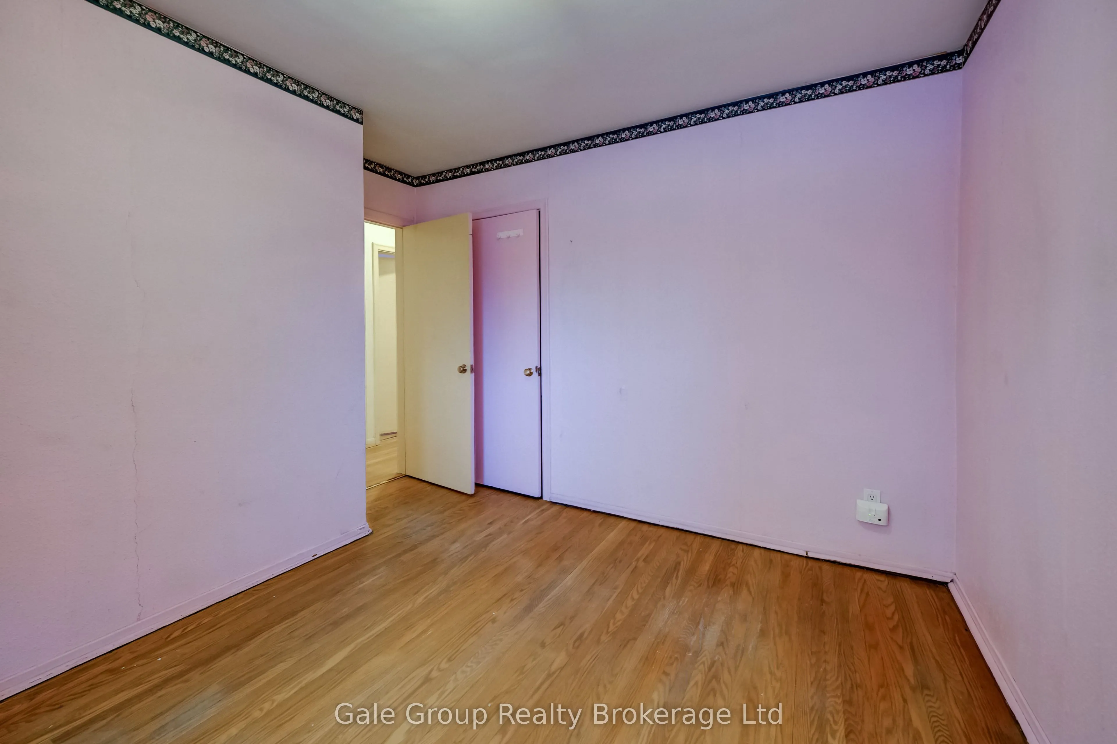 6 Langstone Crescent
