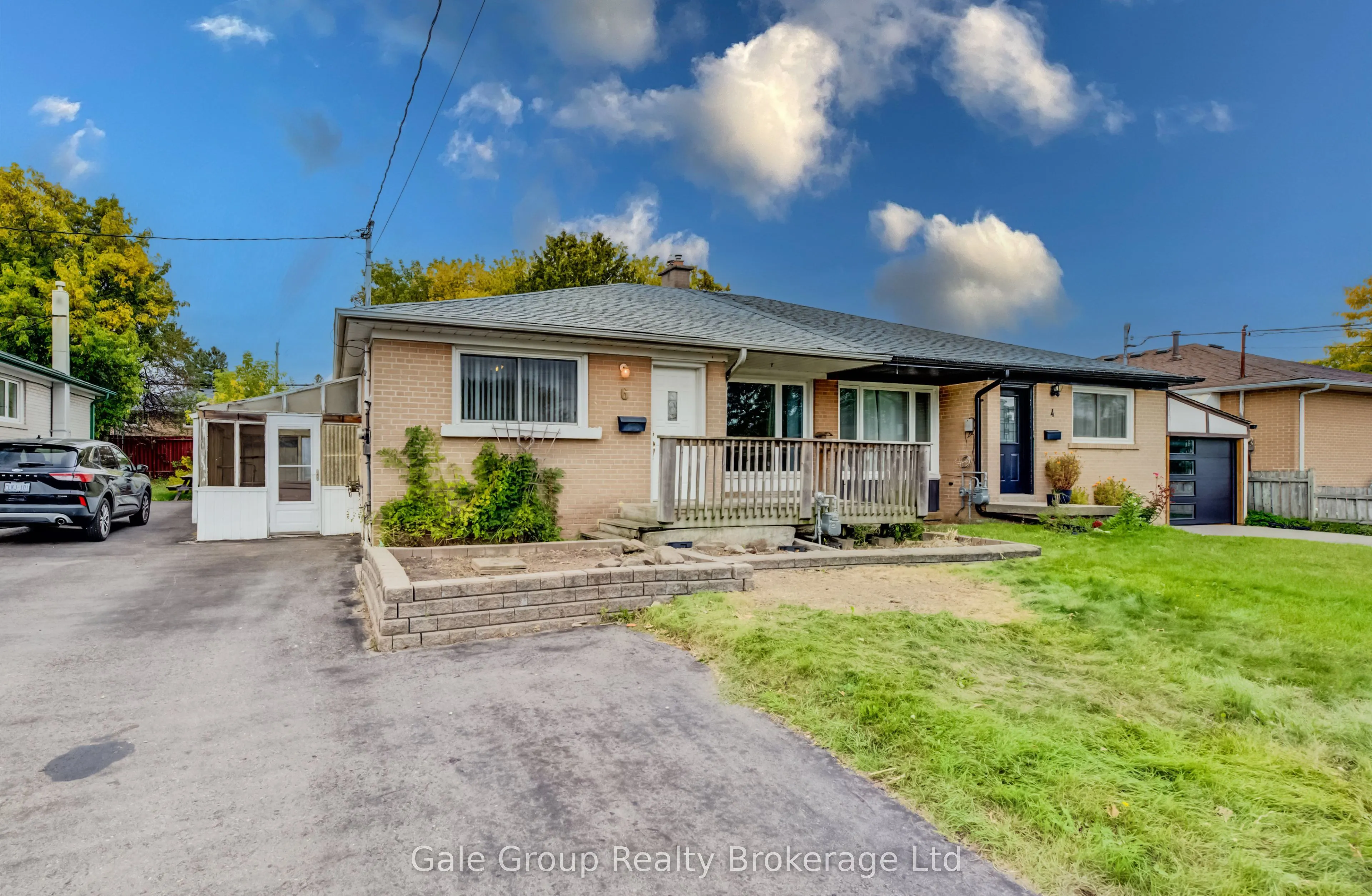 6 Langstone Crescent