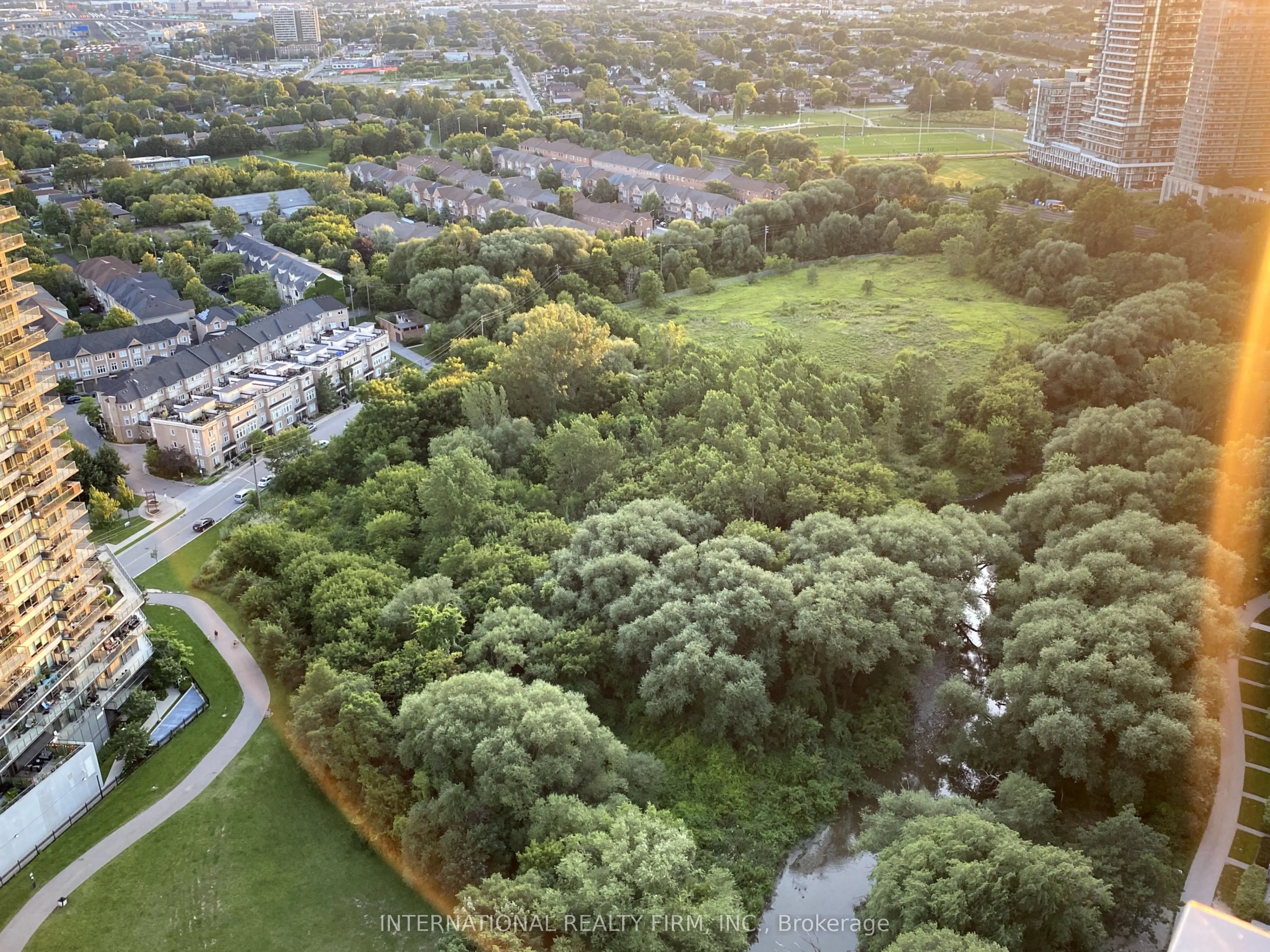 2212 Lakeshore Road W #3606