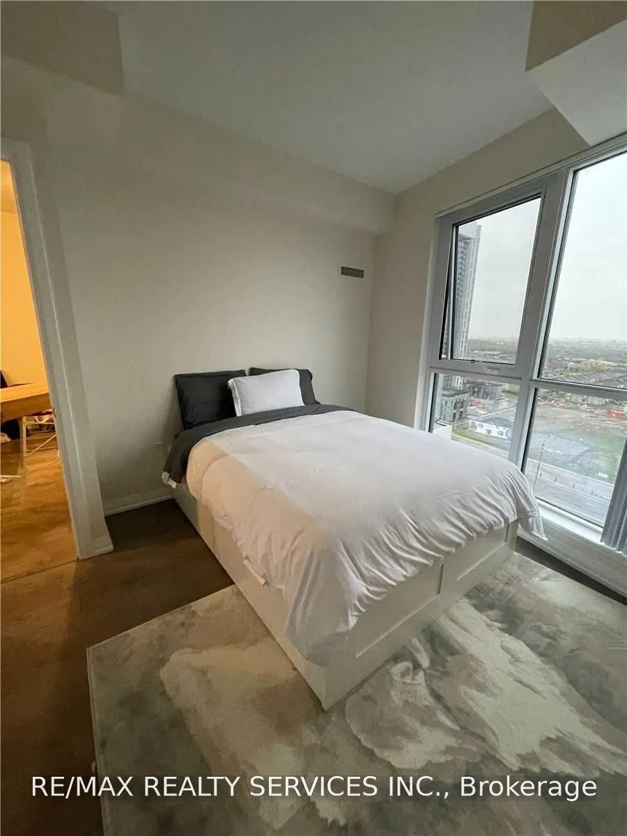 35 Watergarden Drive #1512