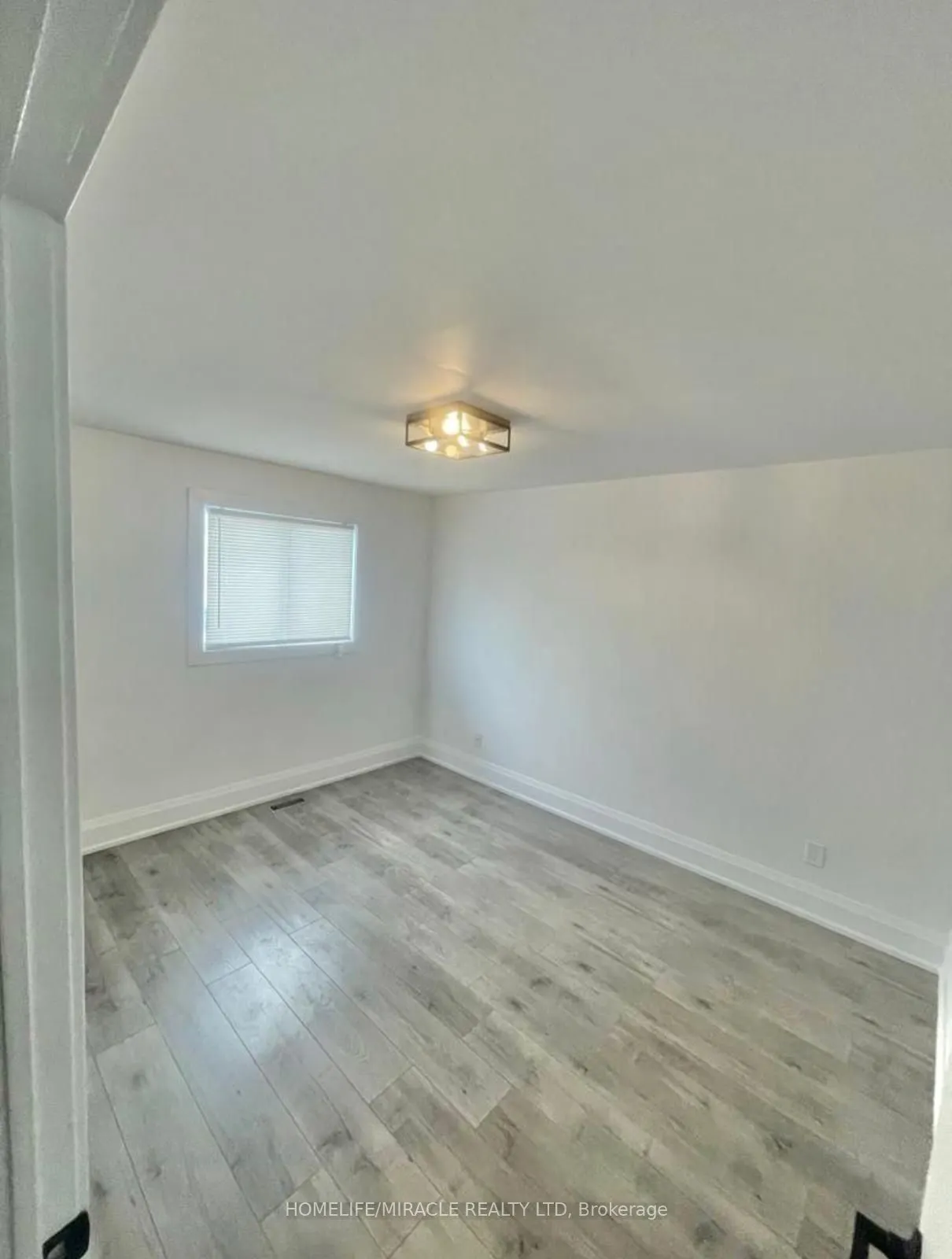 21 Ecclestone Drive