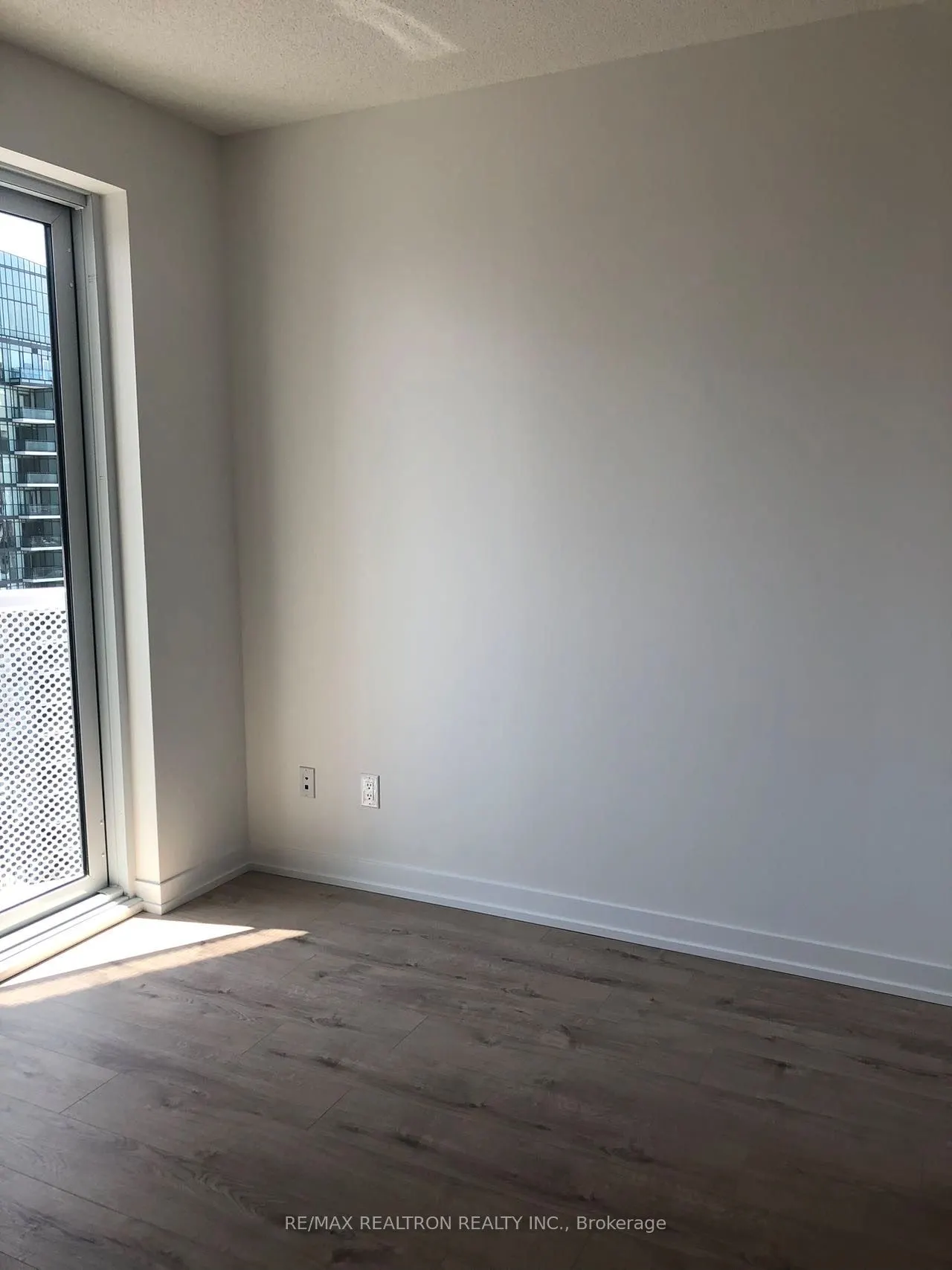 4065 Confederation Parkway #3301