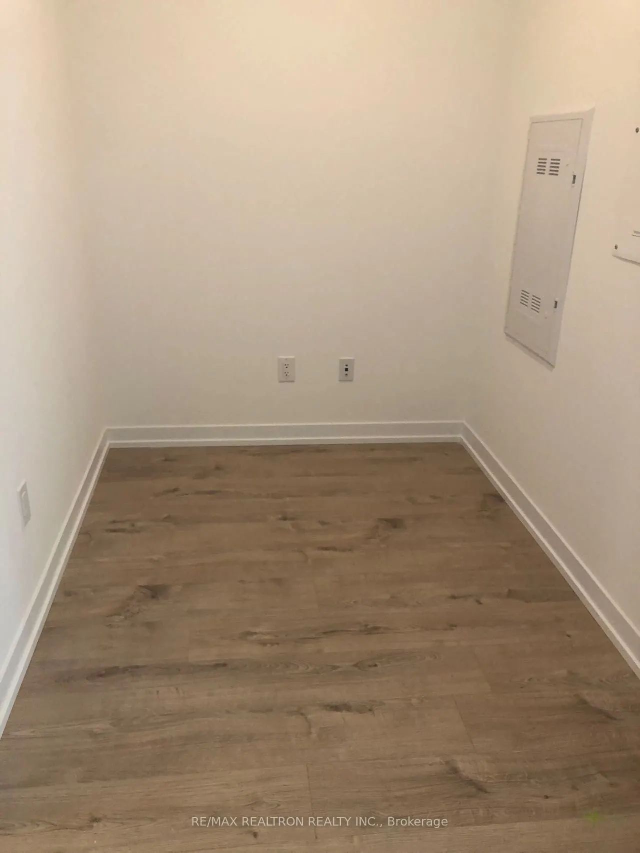 4065 Confederation Parkway #3301