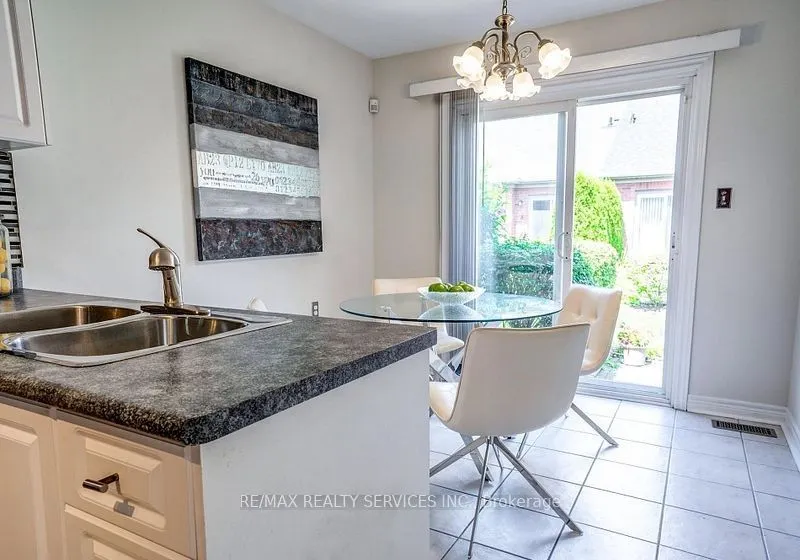 8 Seashell Place #23