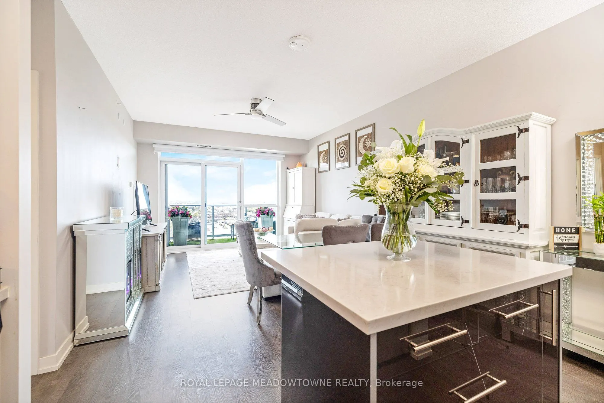 2093 Fairview Street #1902