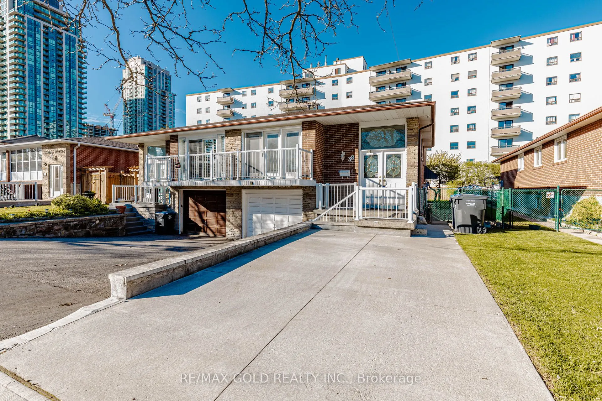 38 Achill Crescent