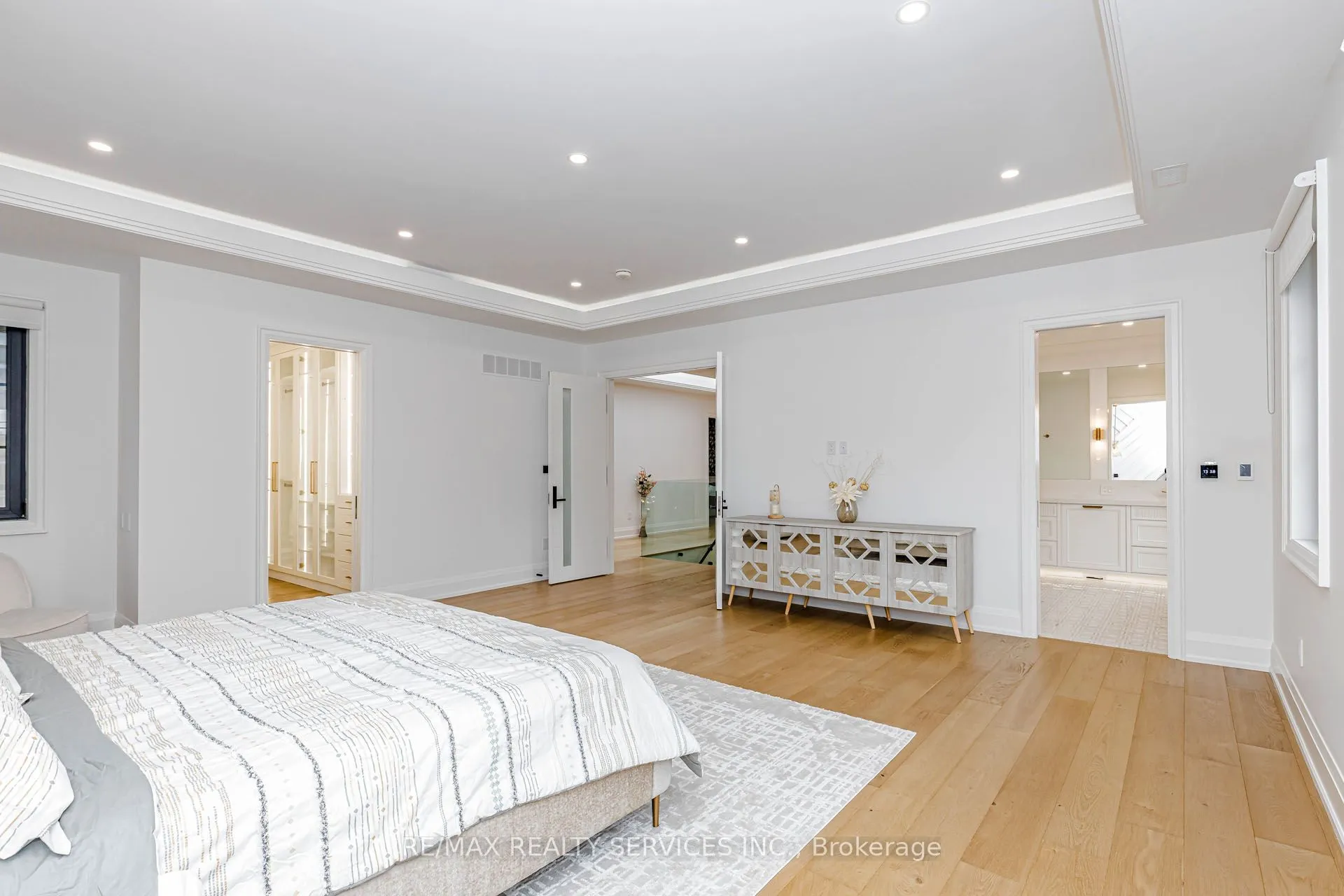 94 Vista Boulevard