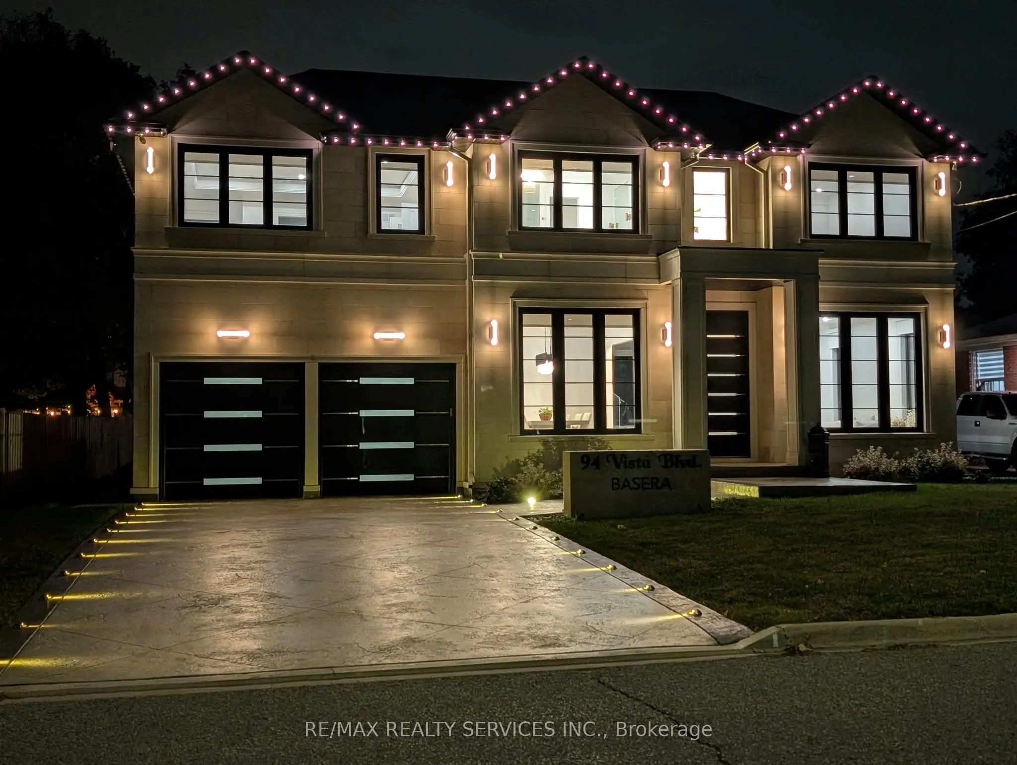 94 Vista Boulevard