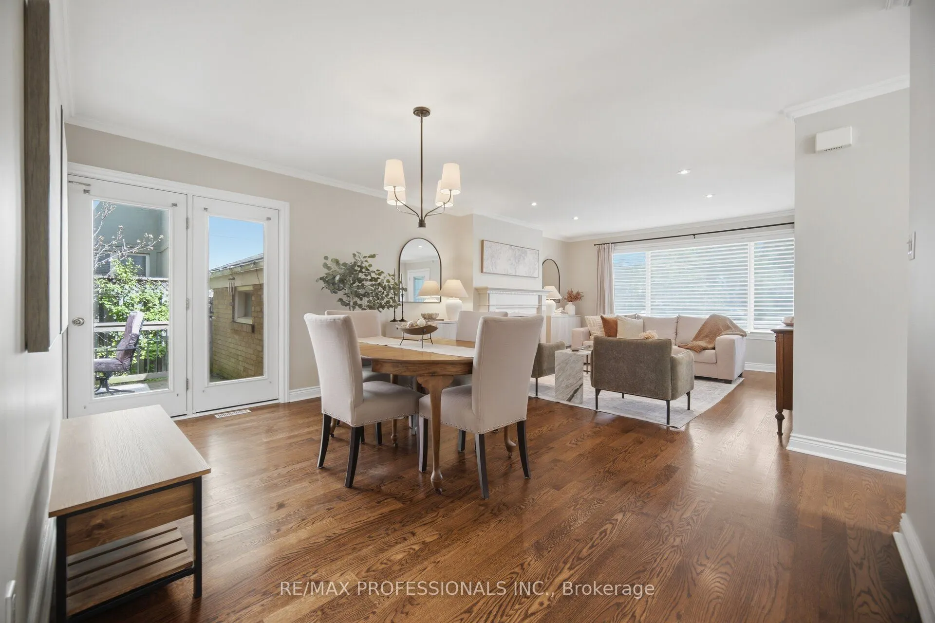 8 Beaverbrook Avenue