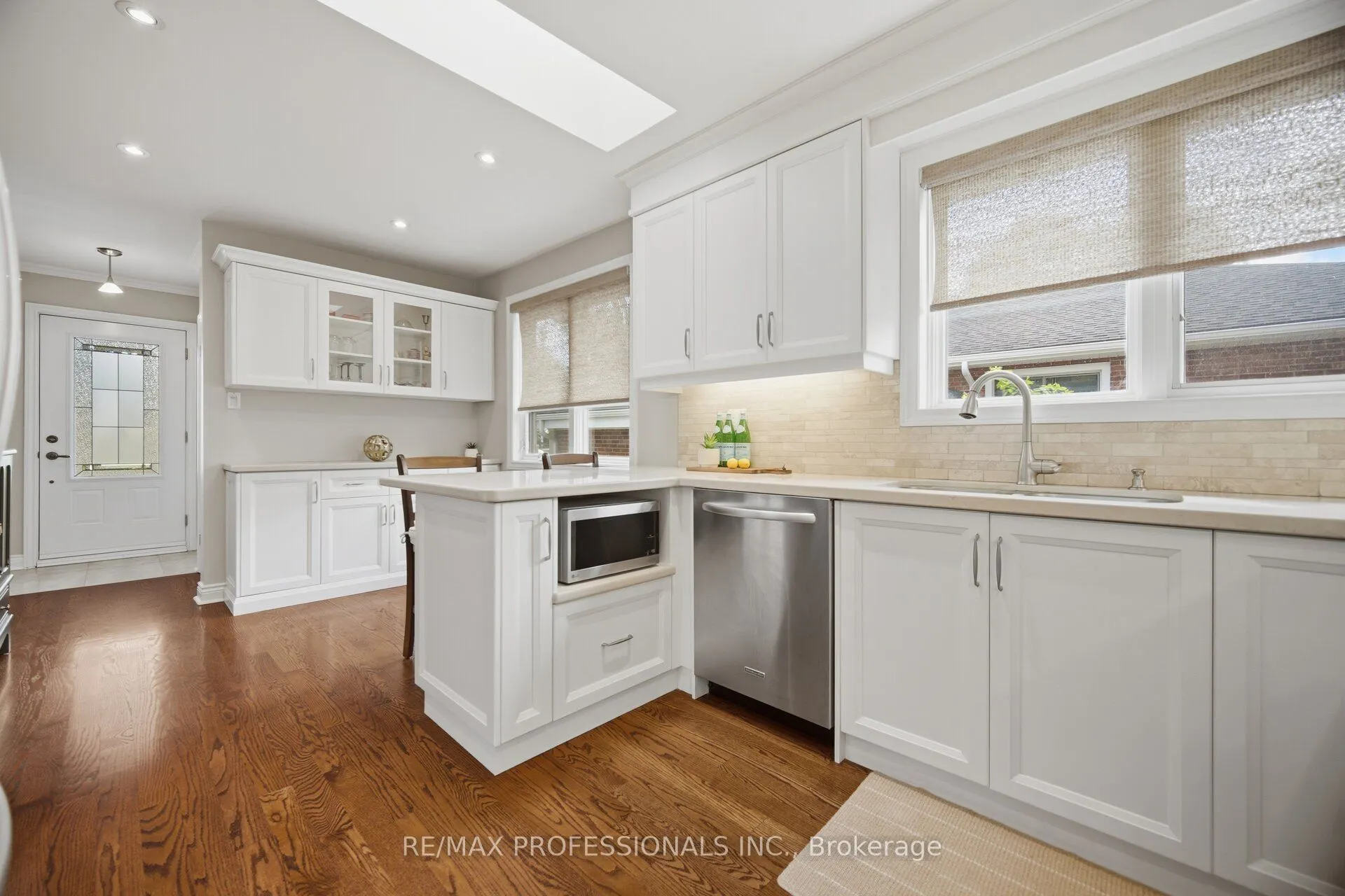 8 Beaverbrook Avenue