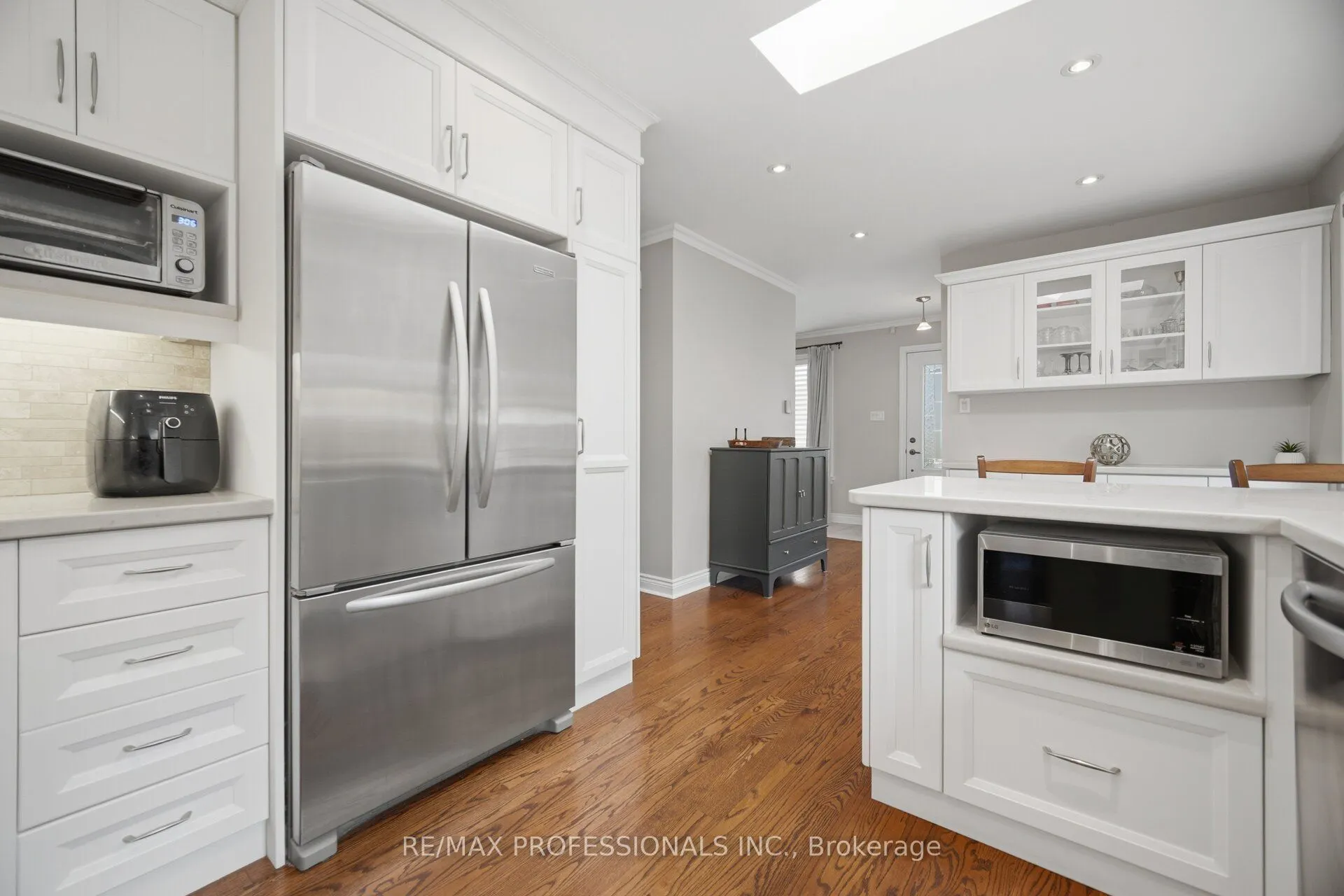 8 Beaverbrook Avenue