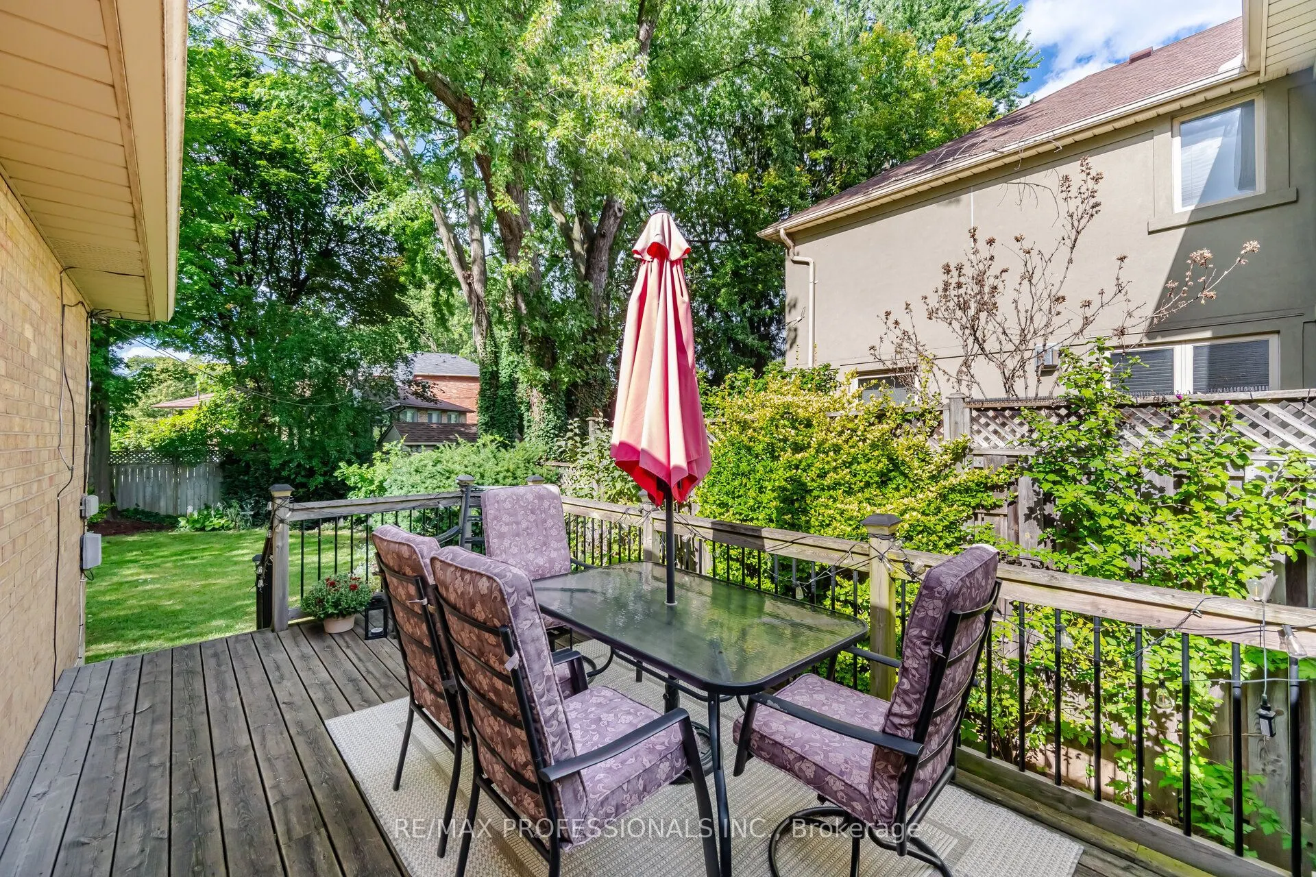 8 Beaverbrook Avenue