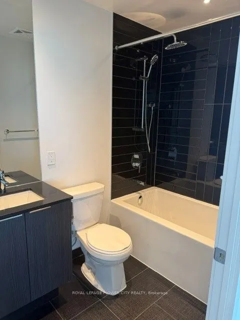 448 Burnhamthorpe Road W #4805