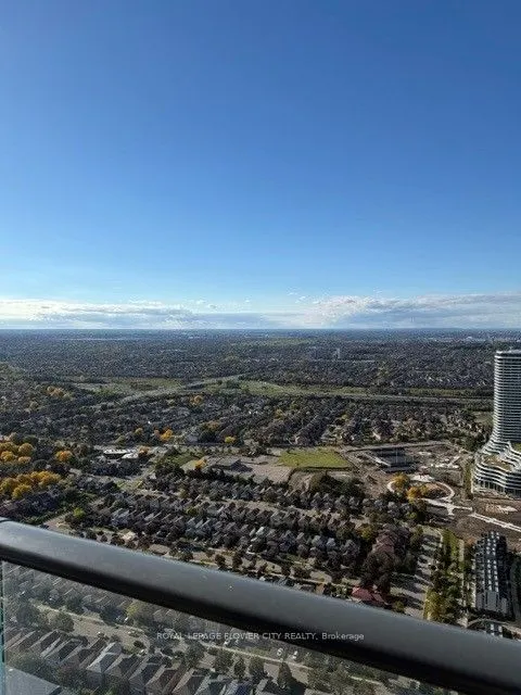448 Burnhamthorpe Road W #4805
