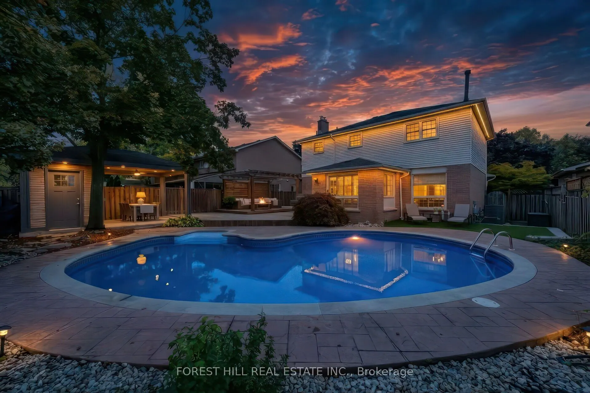 256 Randall Crescent