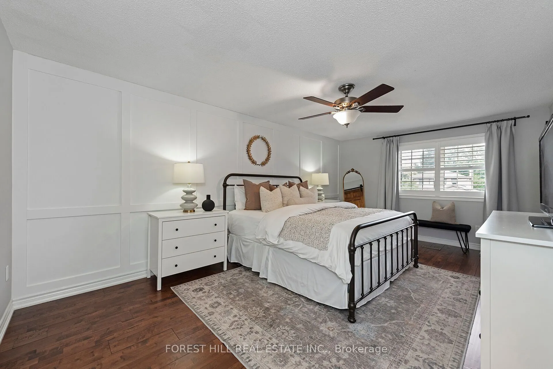 256 Randall Crescent