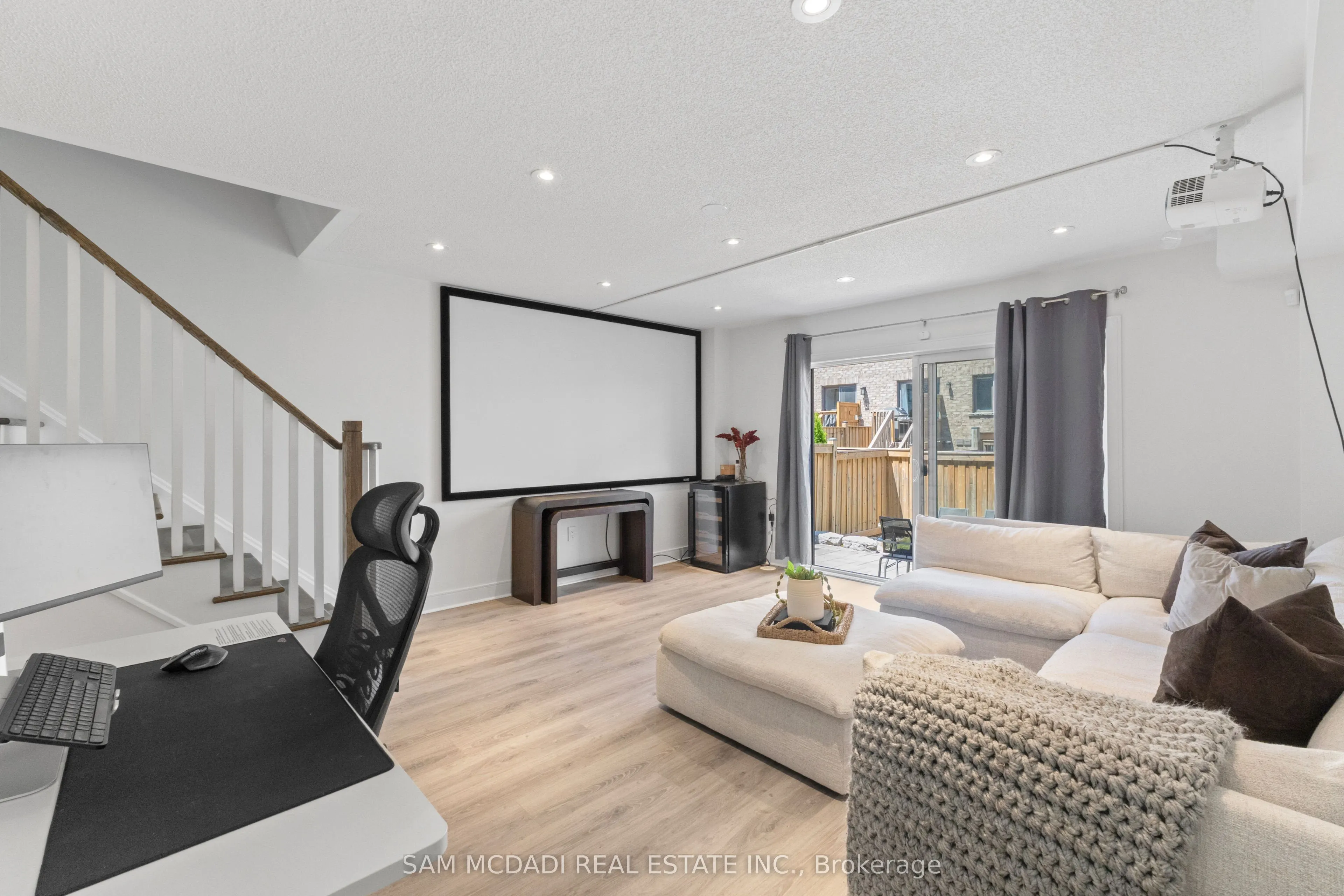 1120 Beachcomber Road