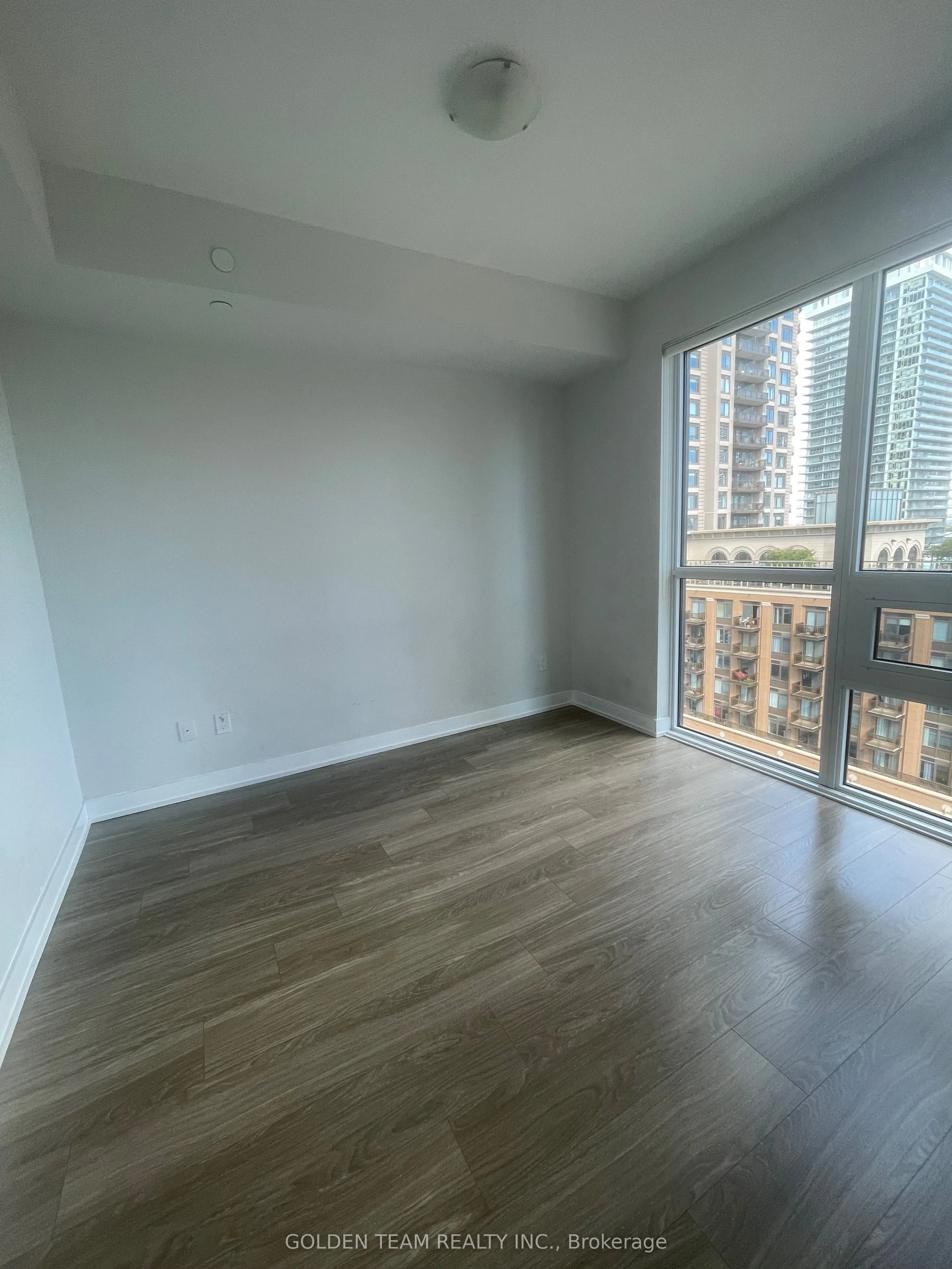430 Square One Drive #809