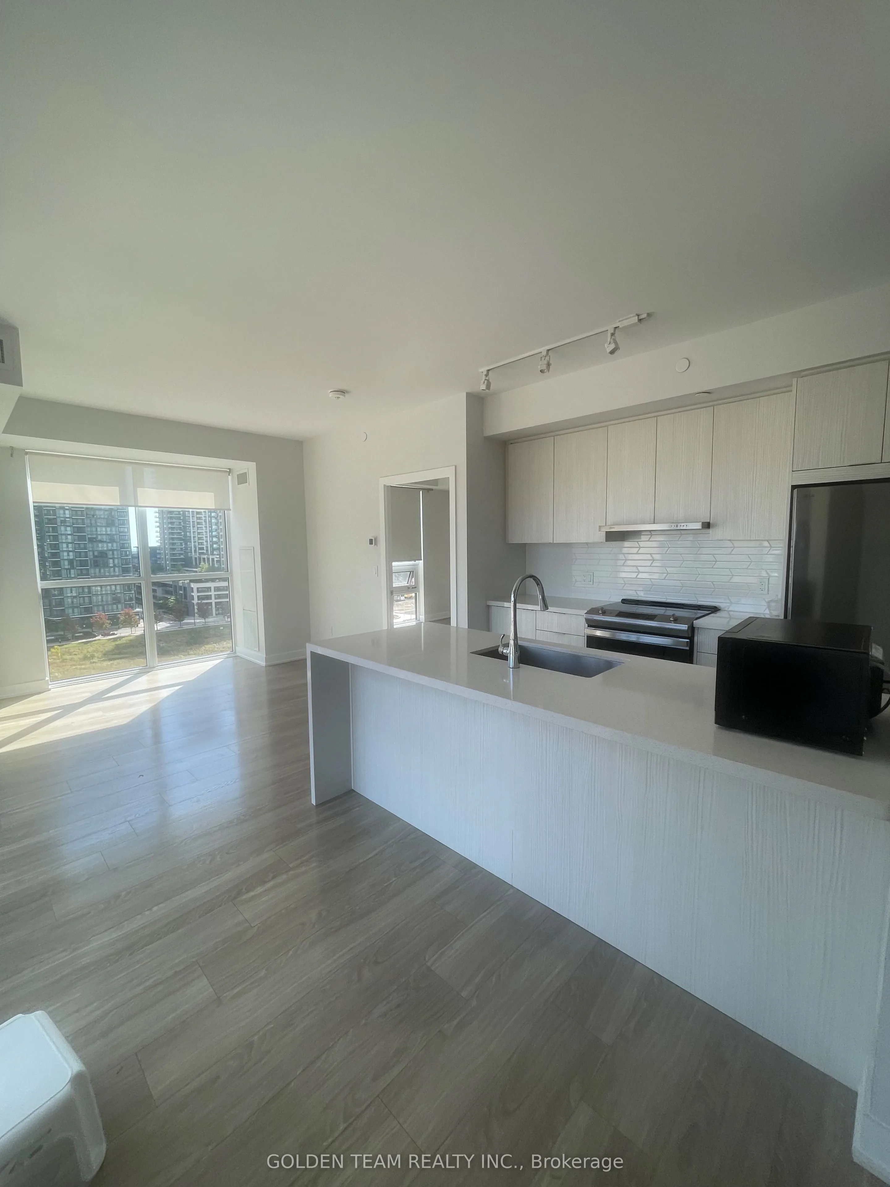 430 Square One Drive #809