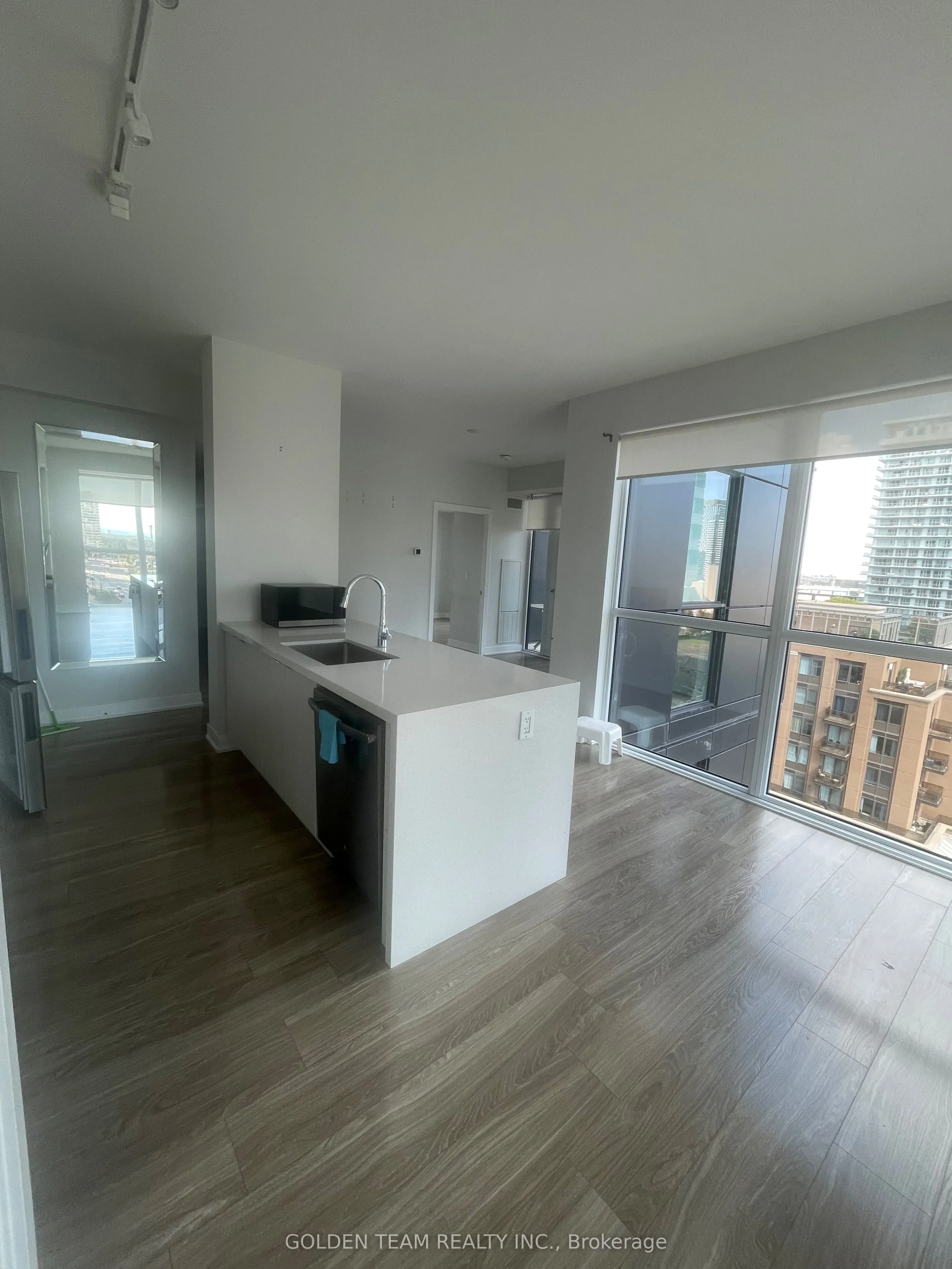 430 Square One Drive #809