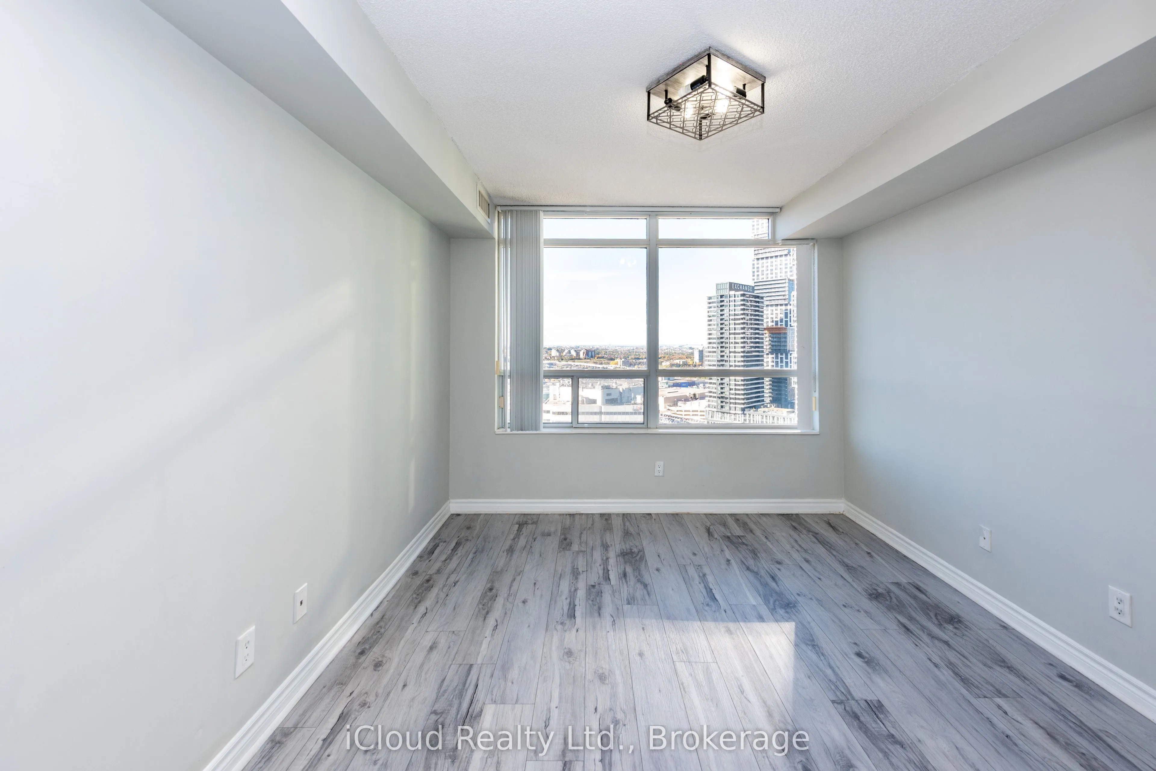 3888 Duke Of York Boulevard #2521