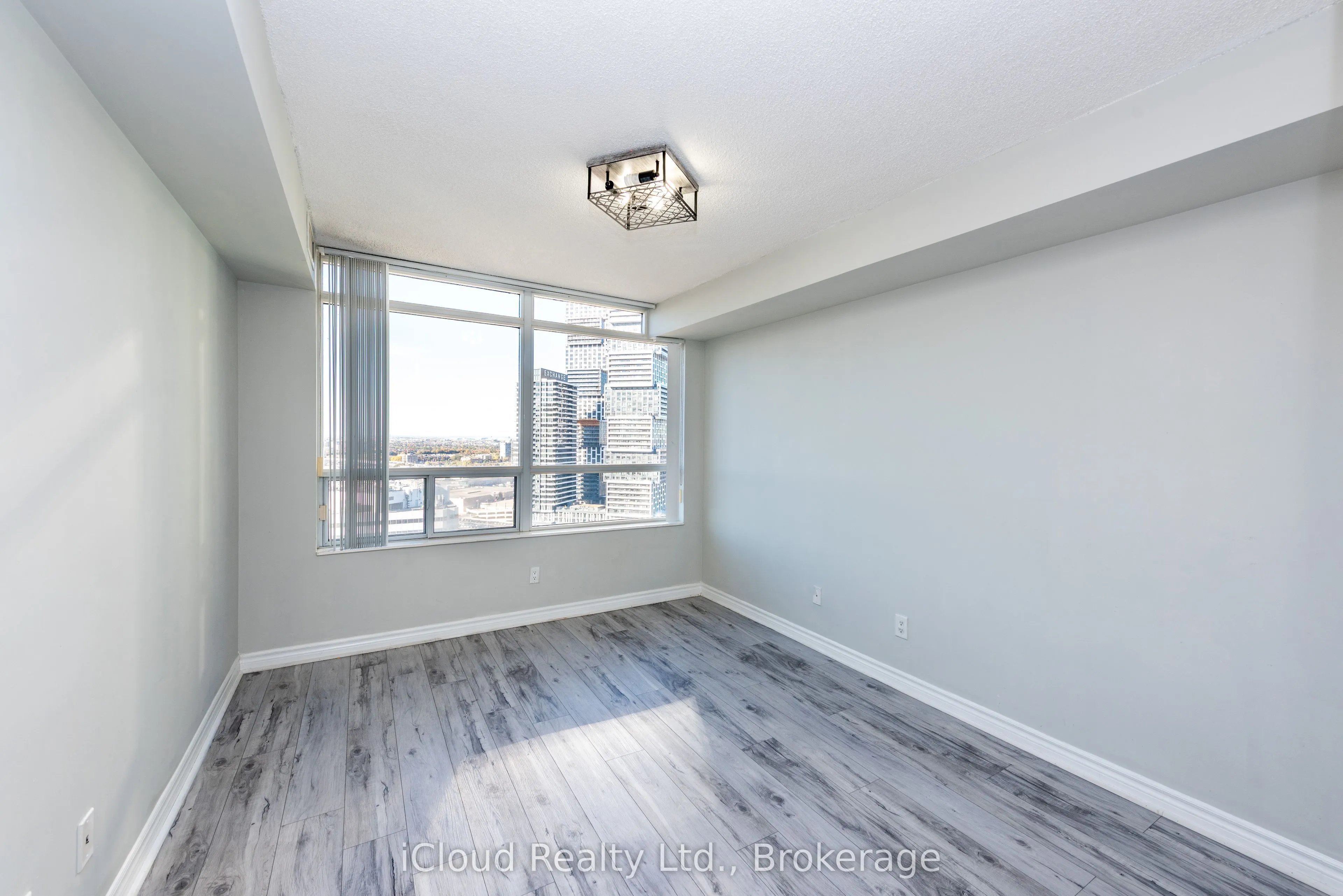3888 Duke Of York Boulevard #2521