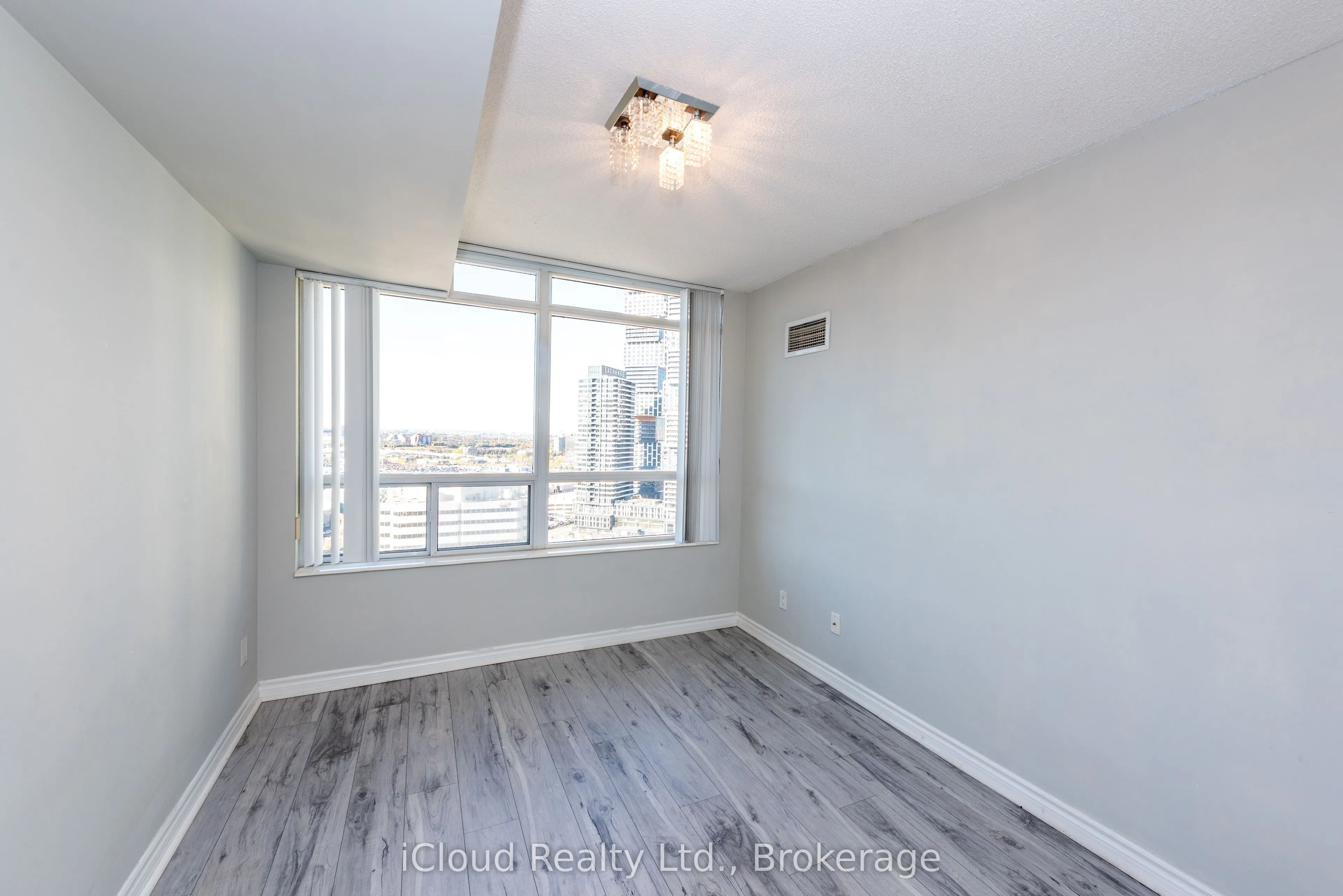 3888 Duke Of York Boulevard #2521