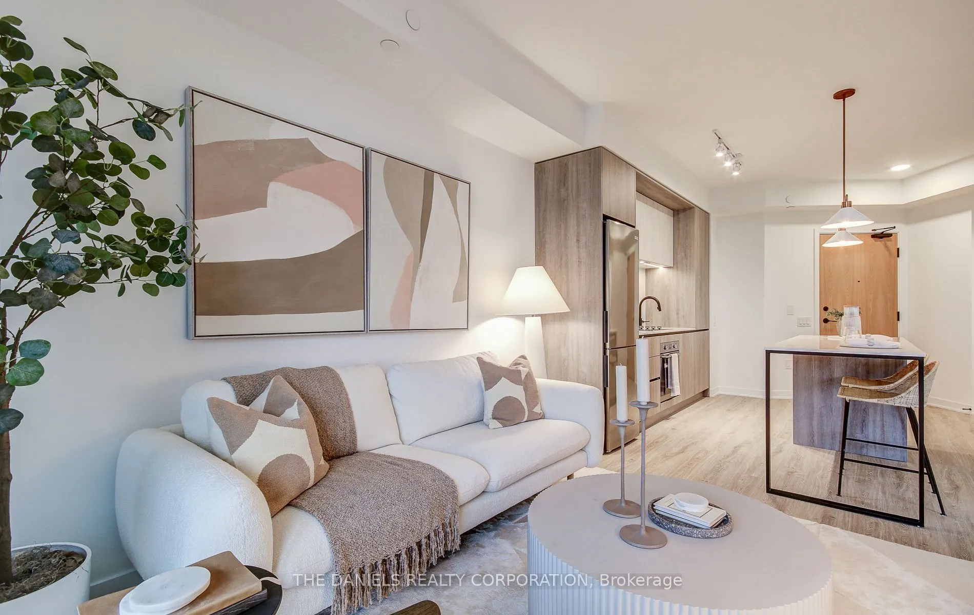 2495 Eglinton Avenue W #2406