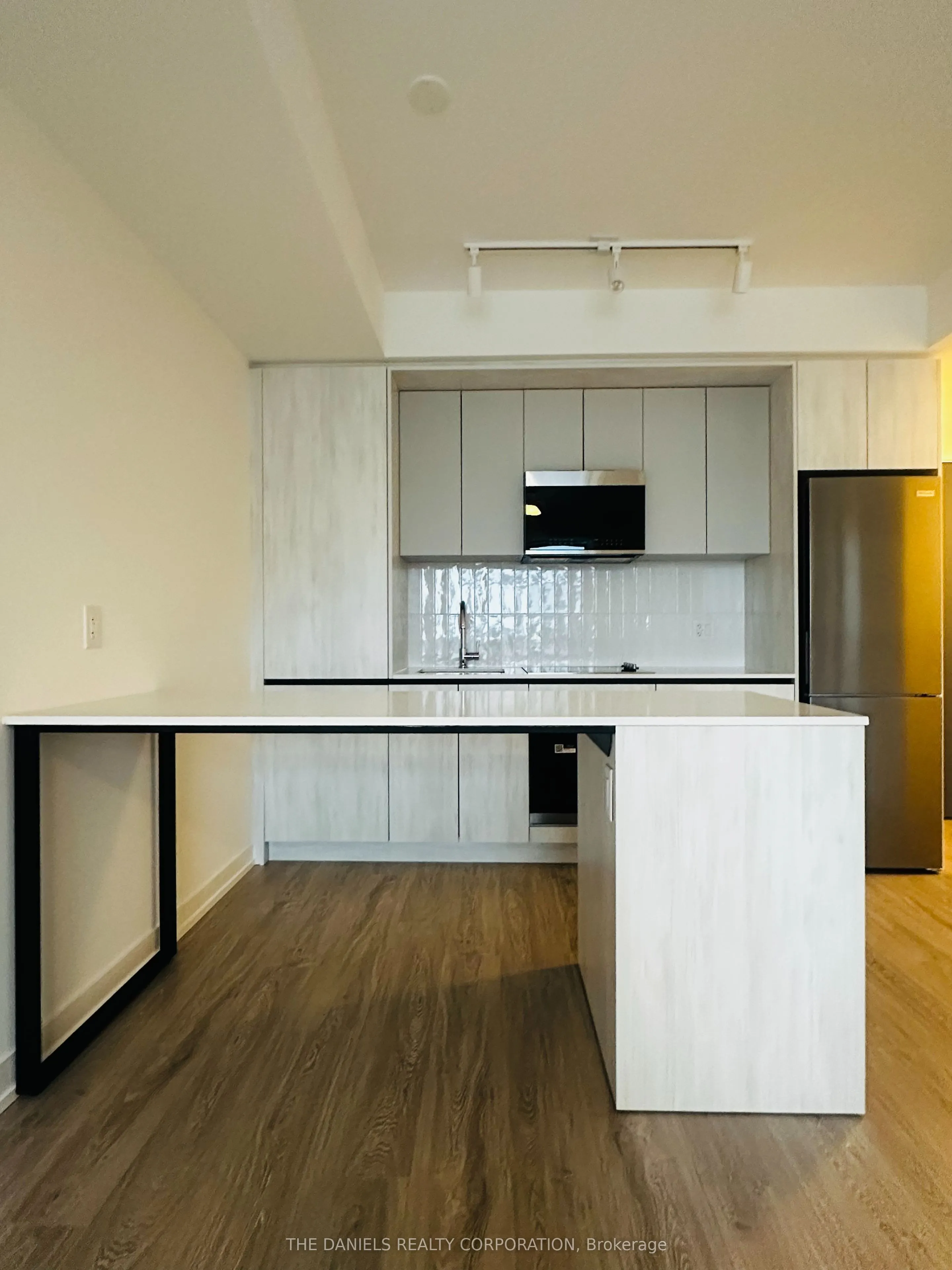 2485 Eglinton Avenue W #319