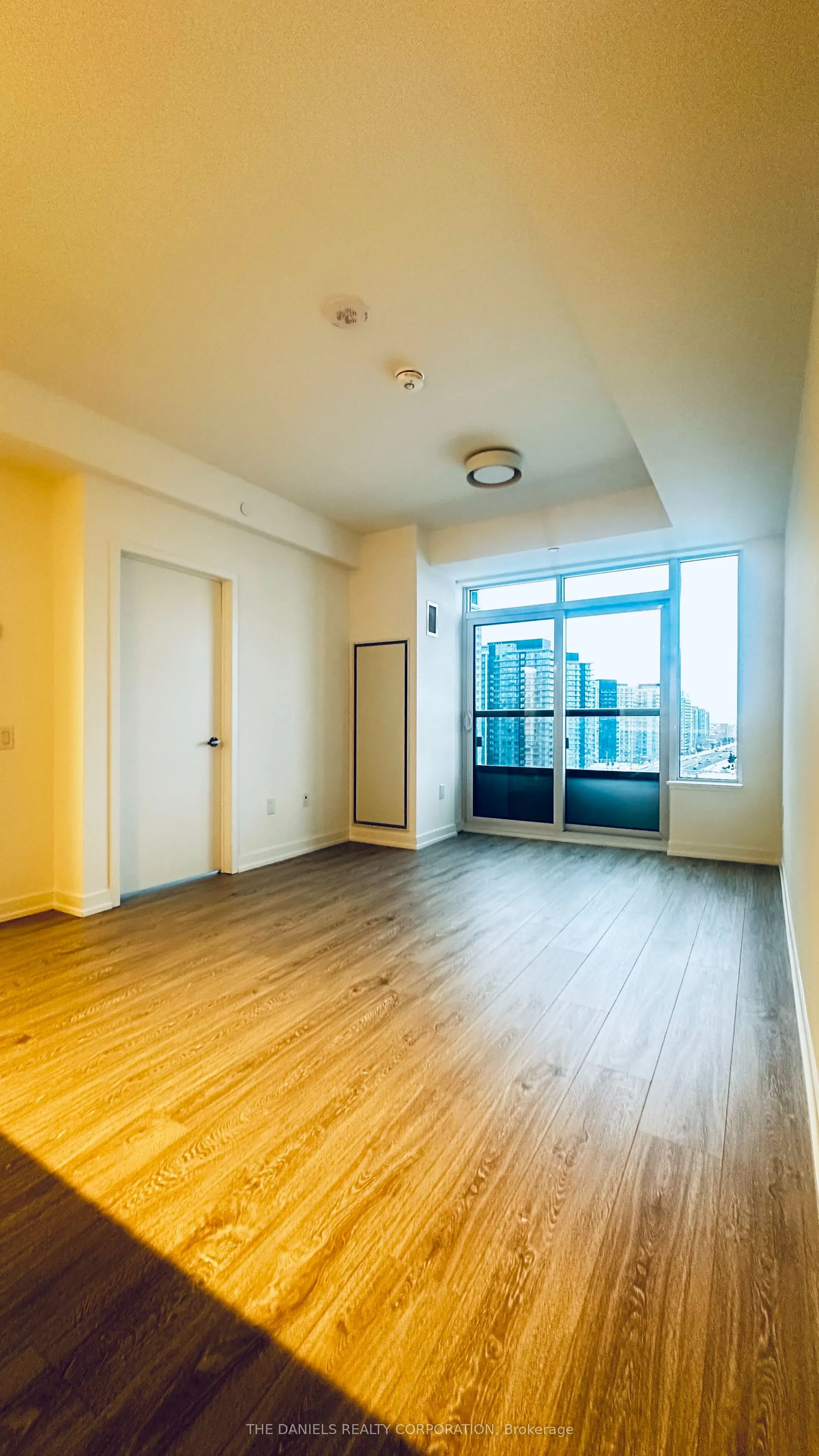2485 Eglinton Avenue W #319