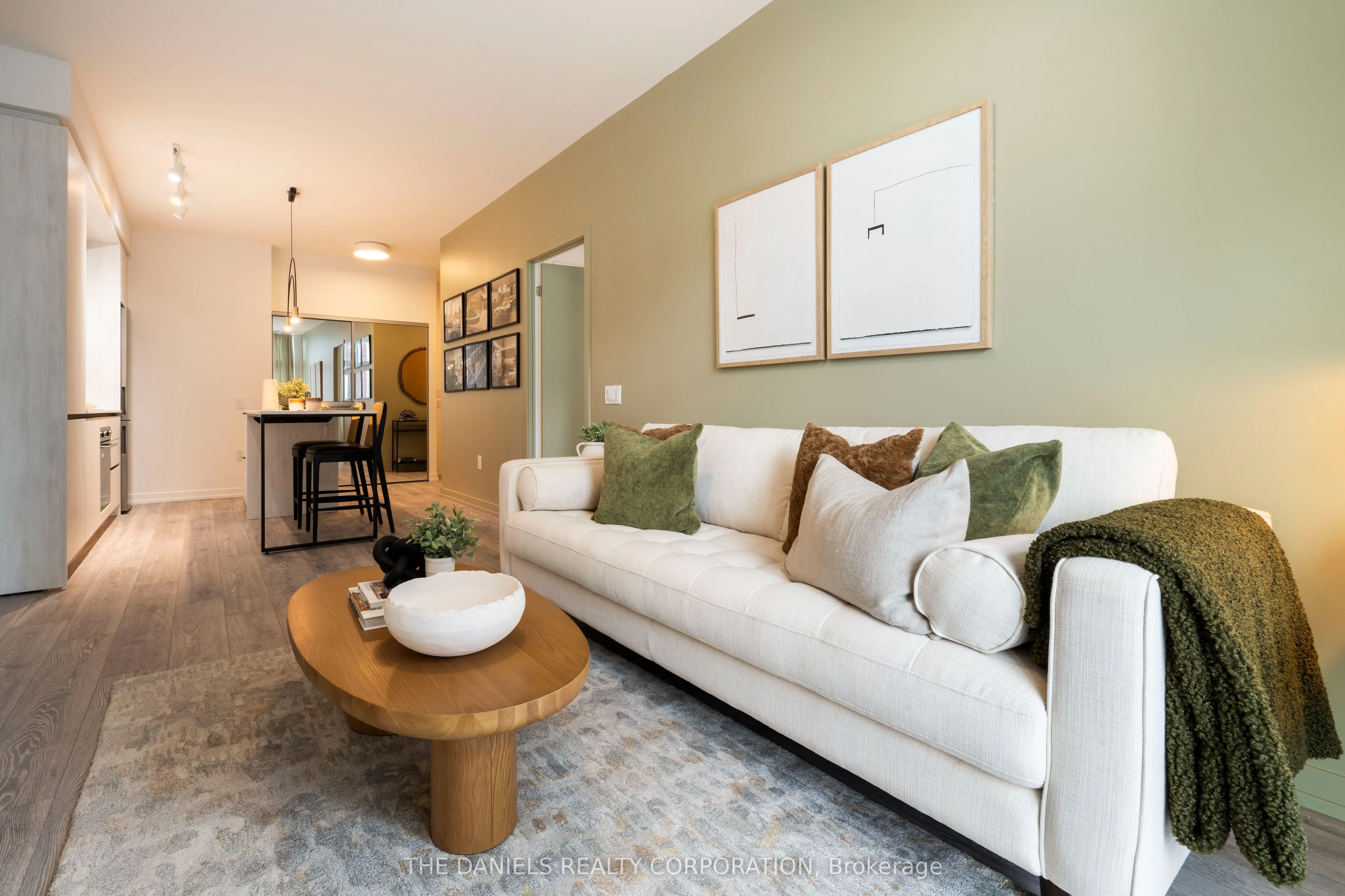 2485 Eglinton Avenue W #1308
