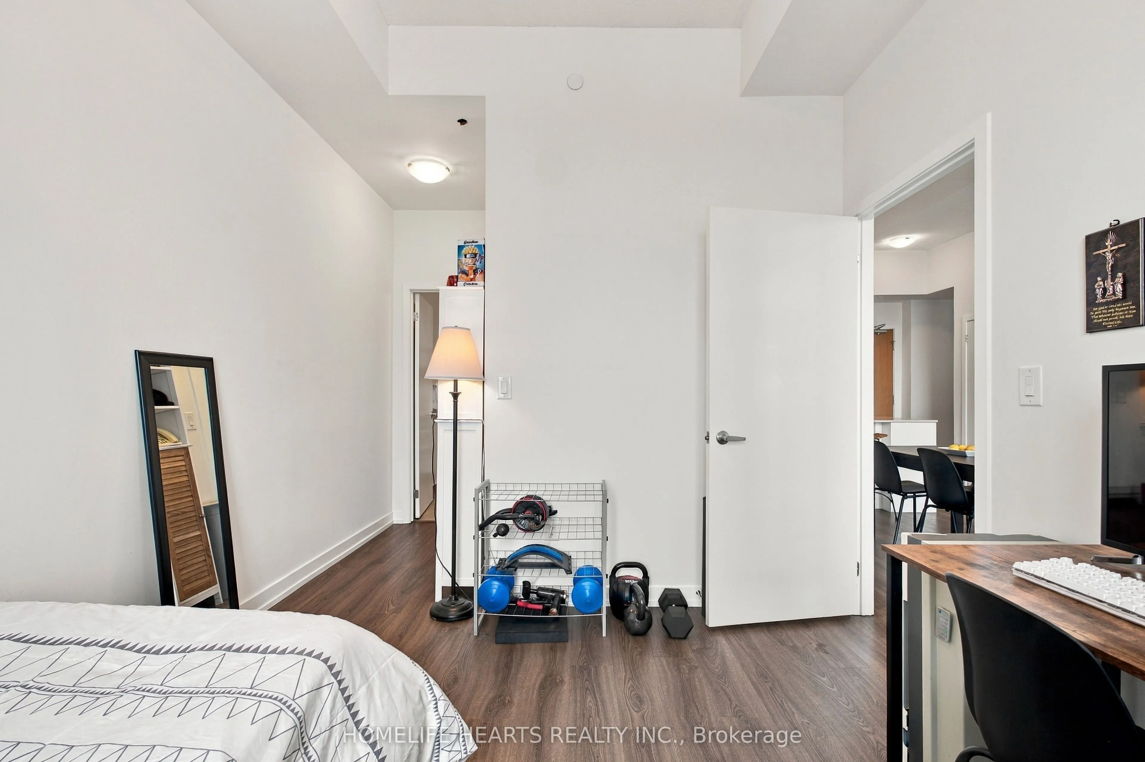 2520 Eglinton Avenue W #1412