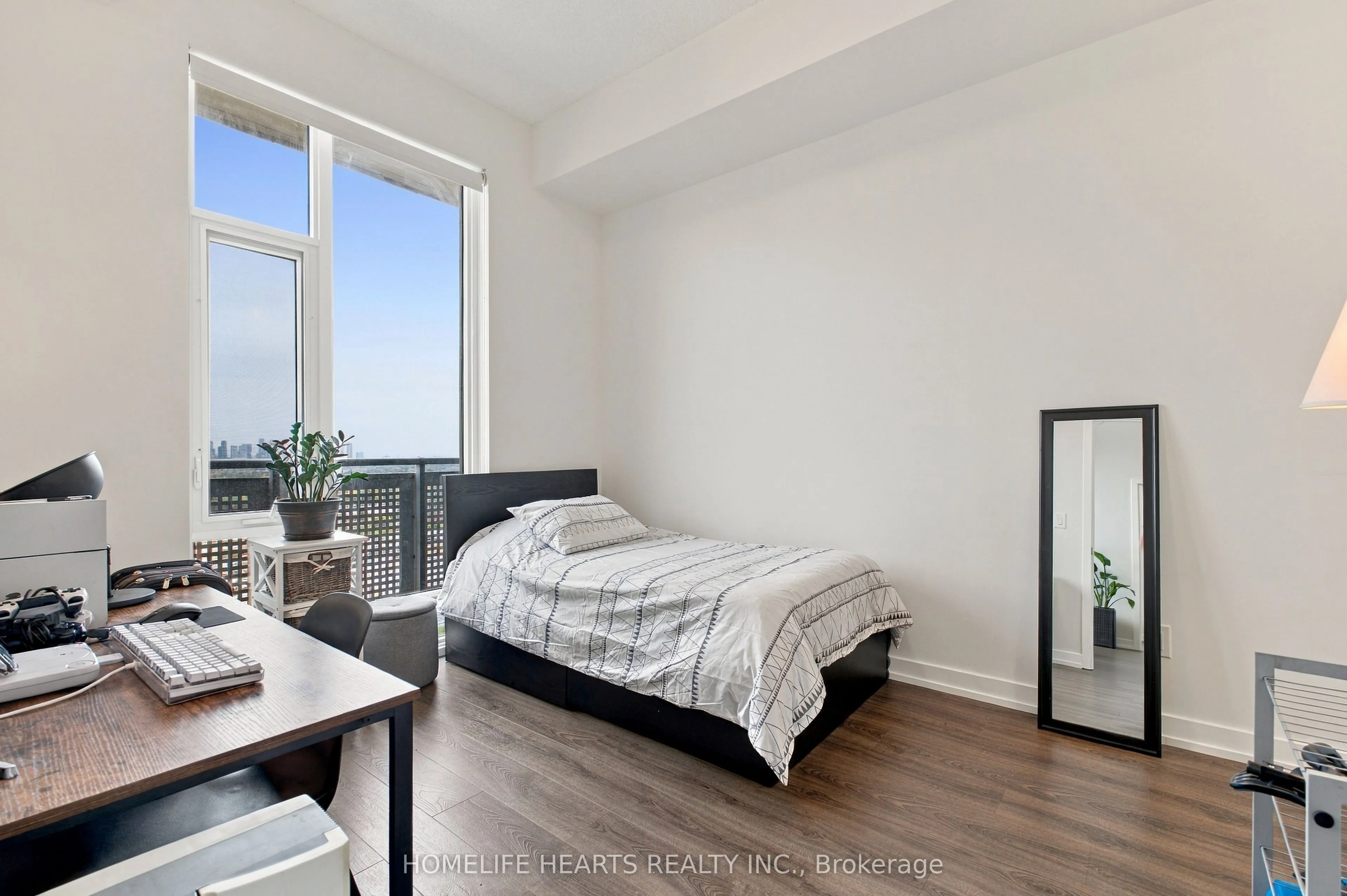2520 Eglinton Avenue W #1412