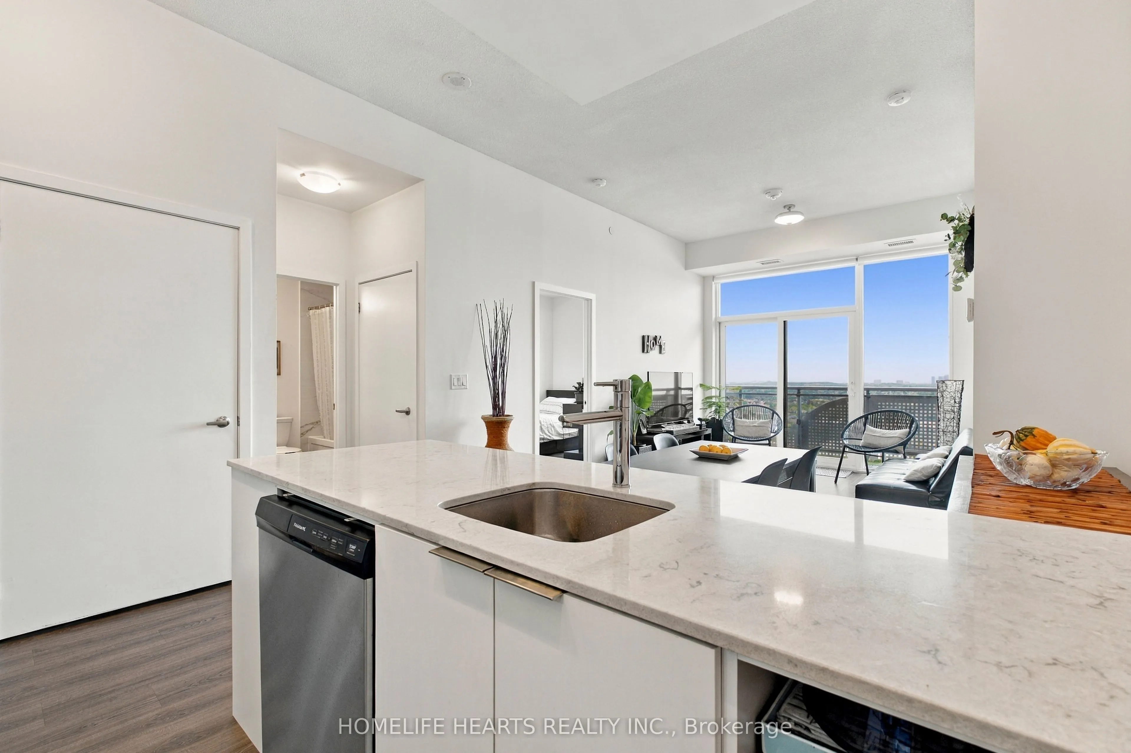 2520 Eglinton Avenue W #1412