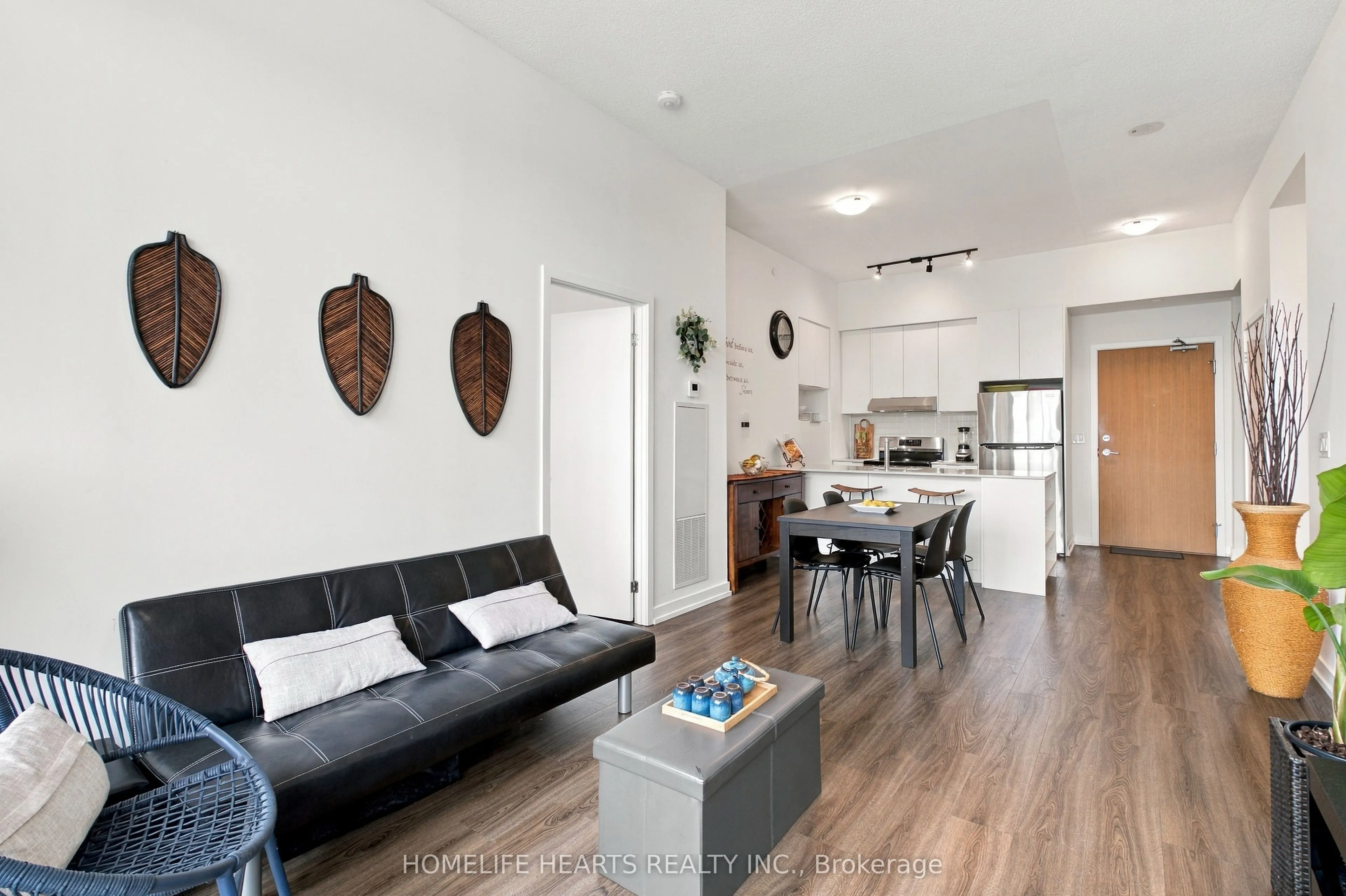 2520 Eglinton Avenue W #1412