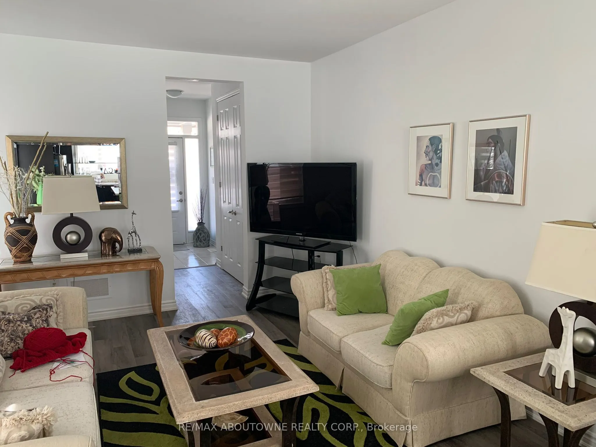 828 Aspen Terrace