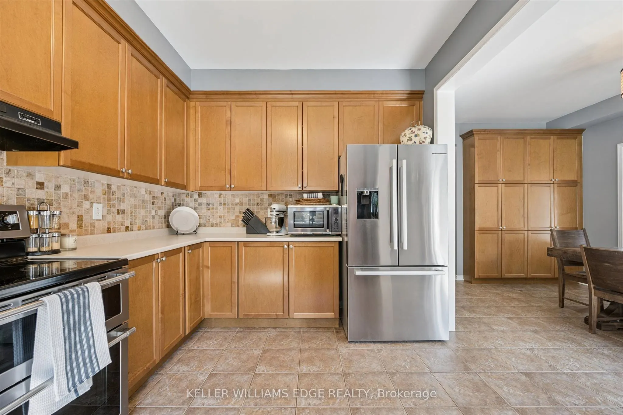 97 Meadowlark Drive N