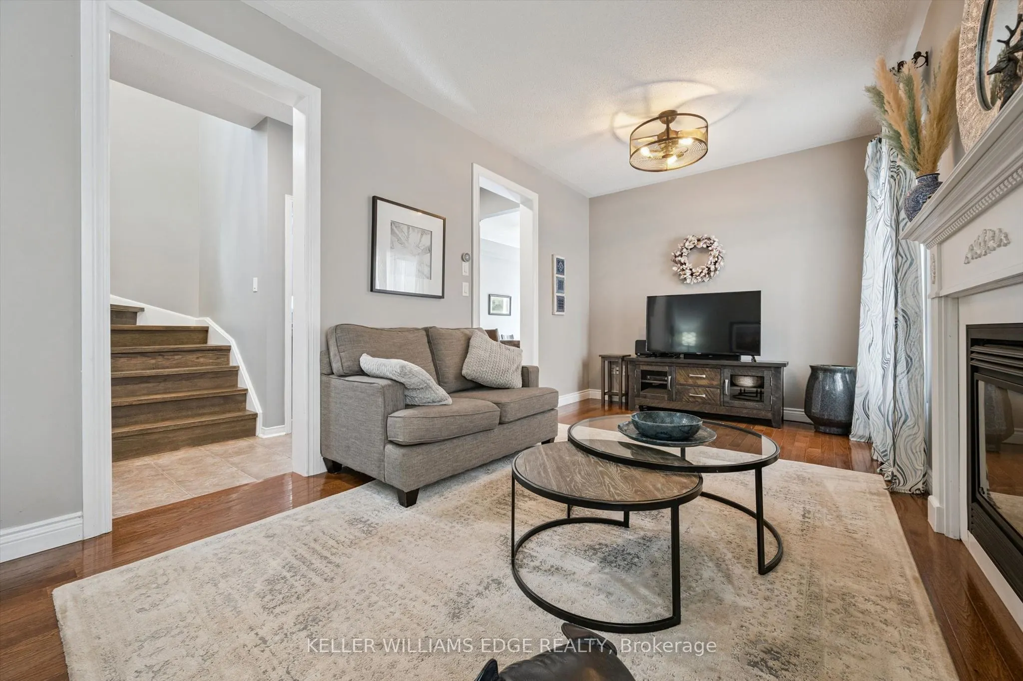 97 Meadowlark Drive N